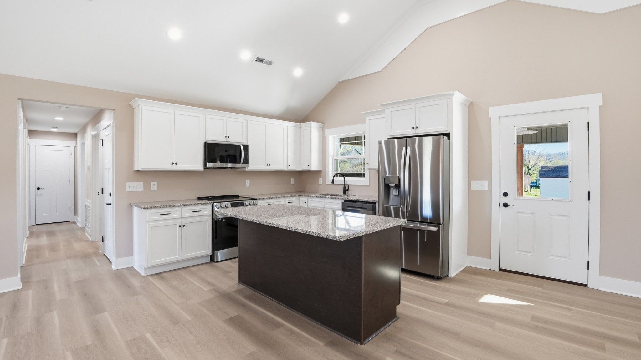 104 Division St Property Photo 12