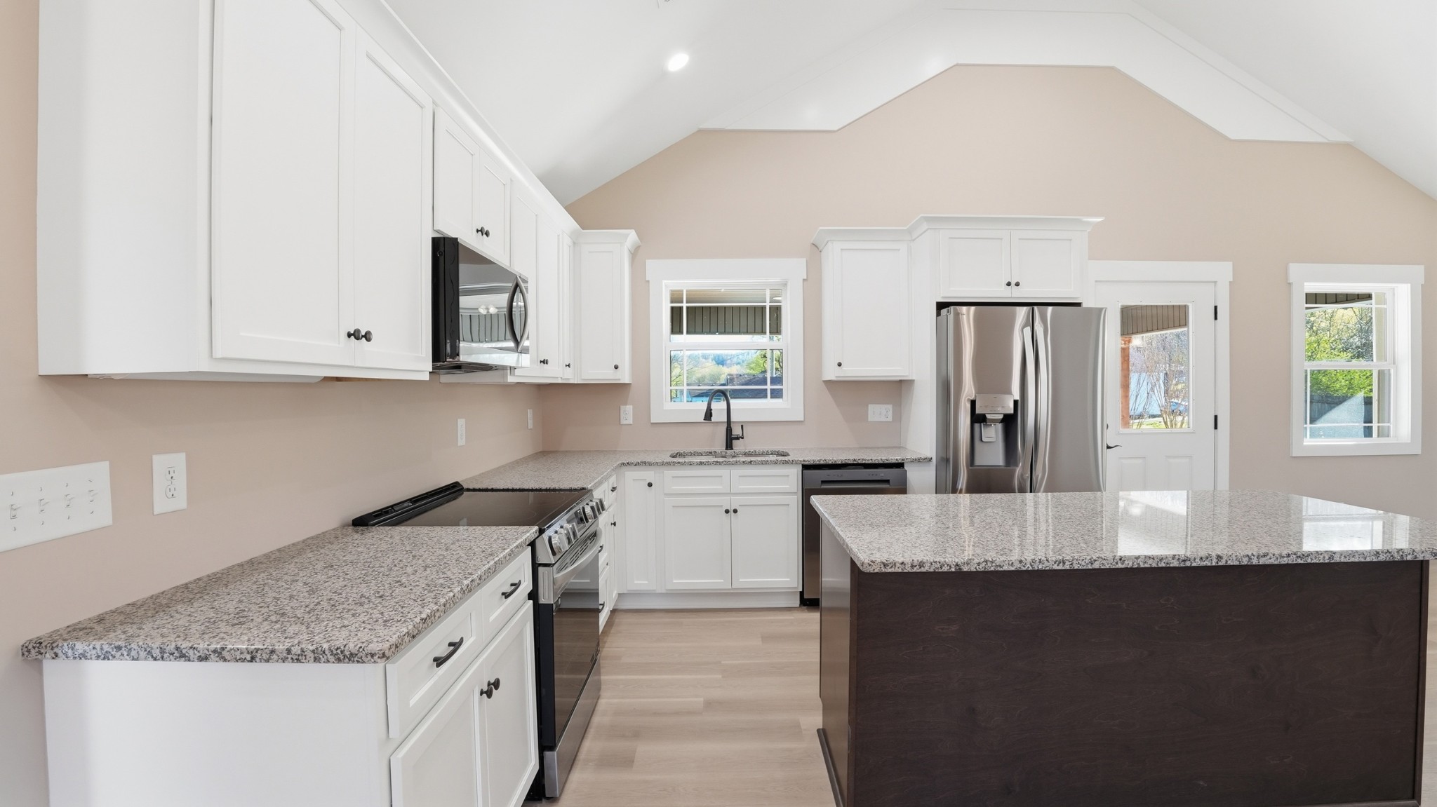 104 Division St Property Photo 13