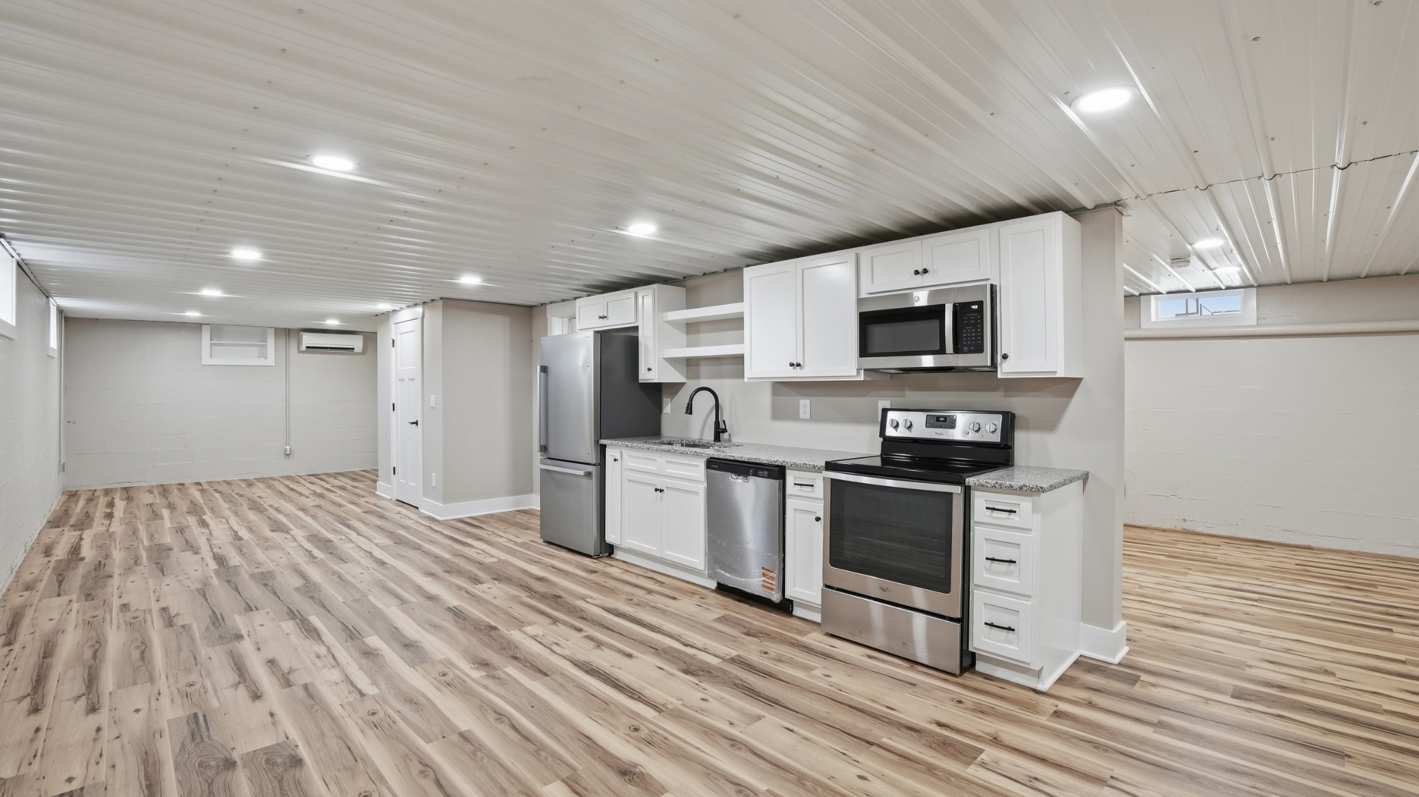 104 Division St Property Photo 29