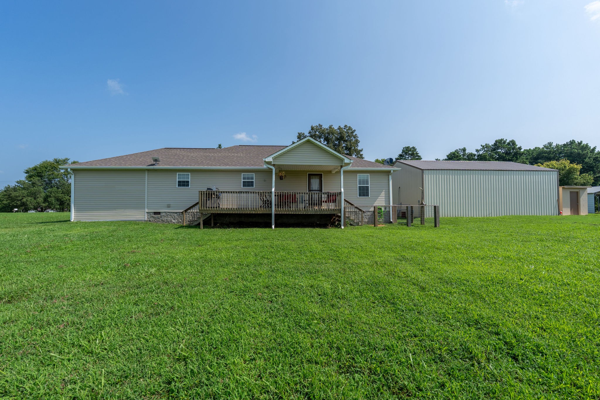 97 Brace Loop Property Photo 5