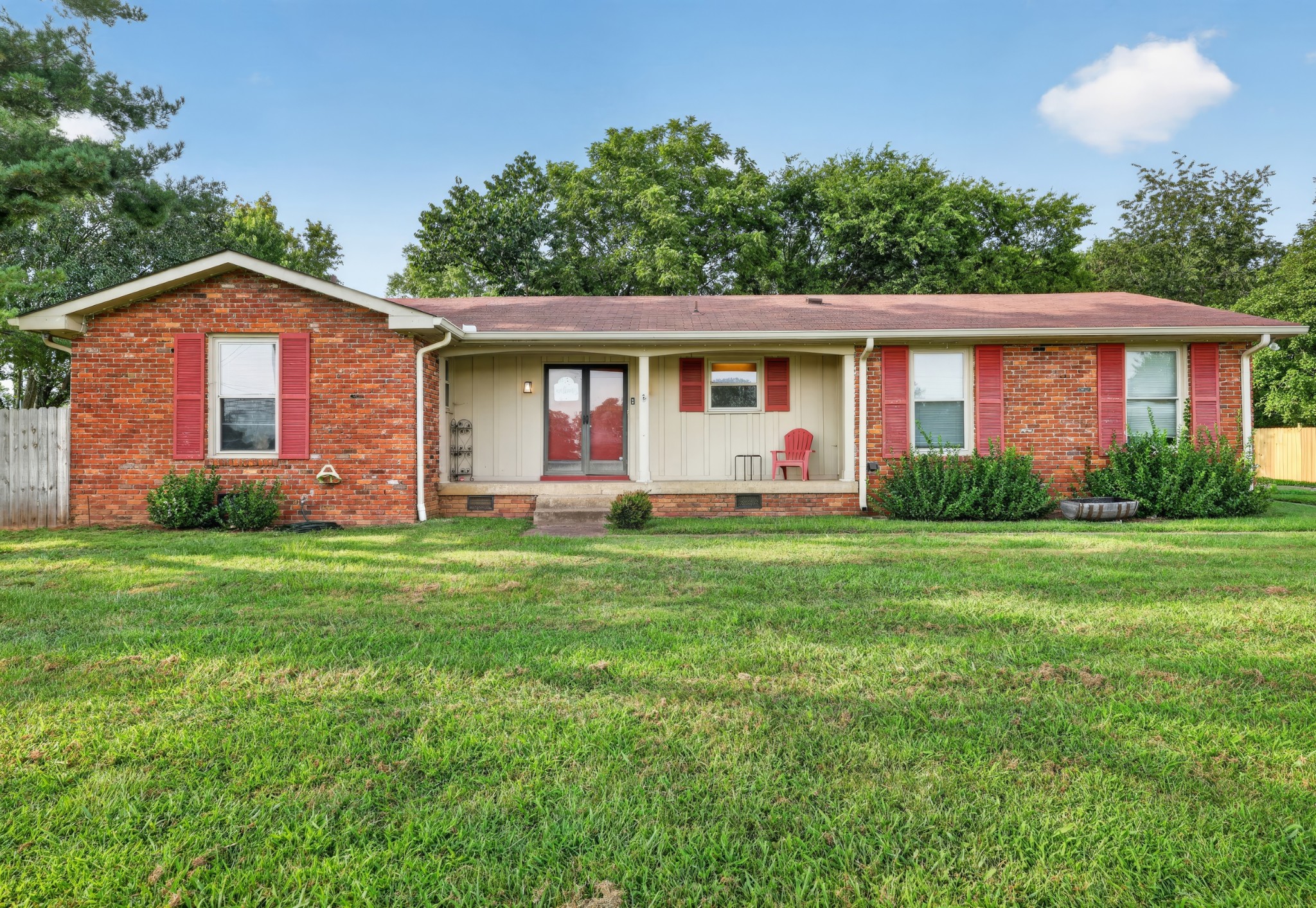 108 Savely Dr Property Photo 1