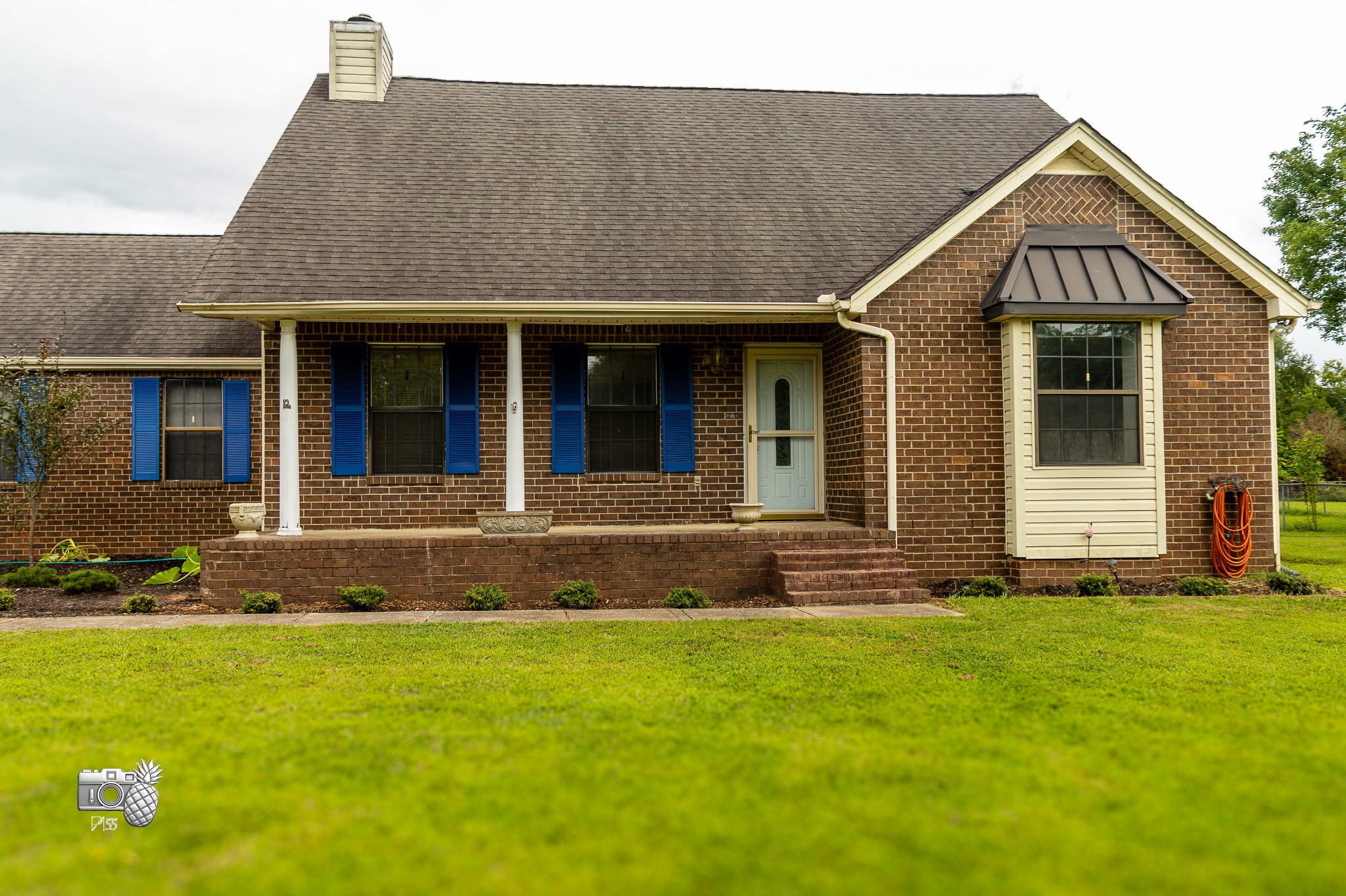 10028 Roanoke Dr