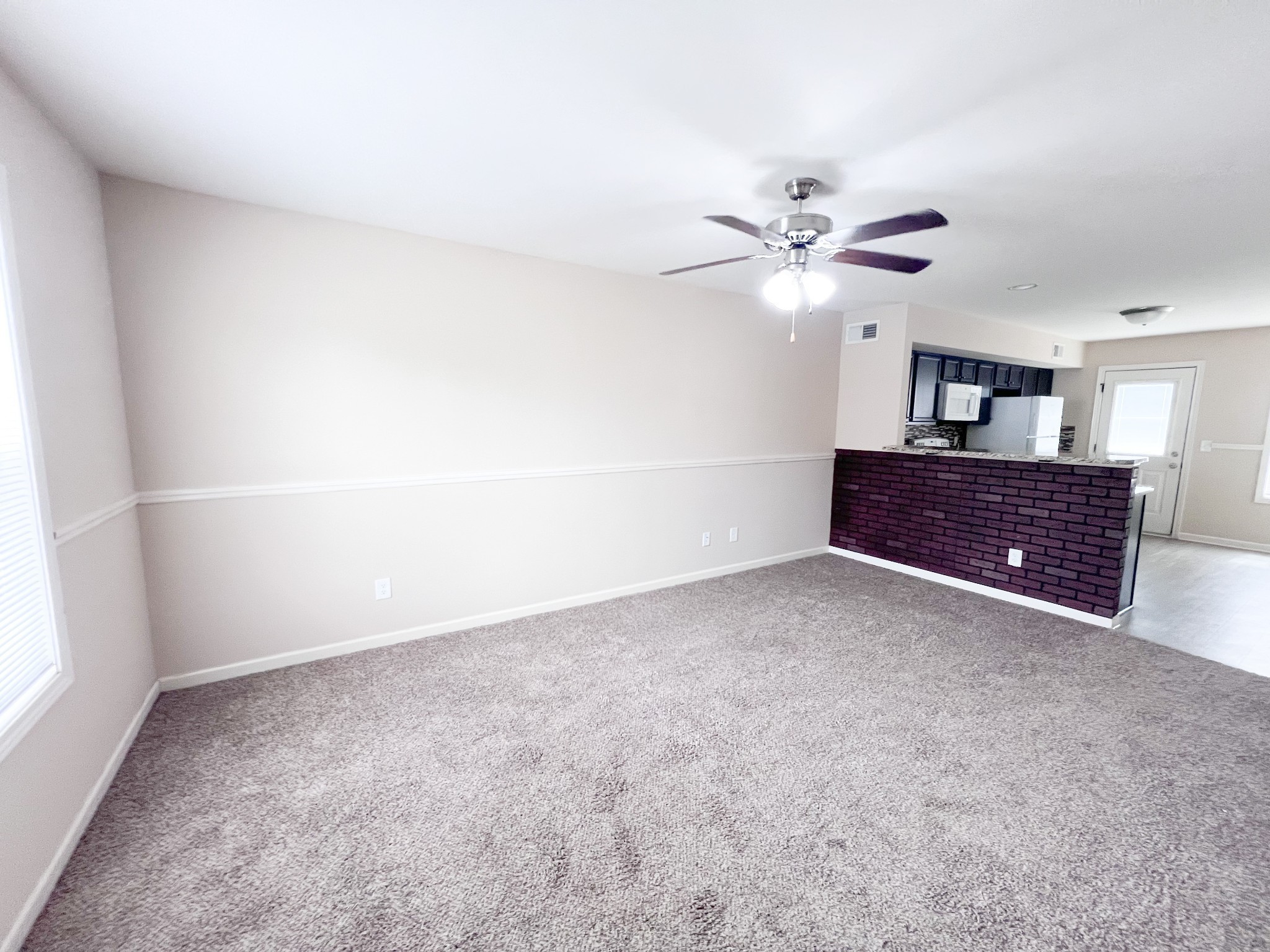 2268 Mccormick Ln Property Photo 2