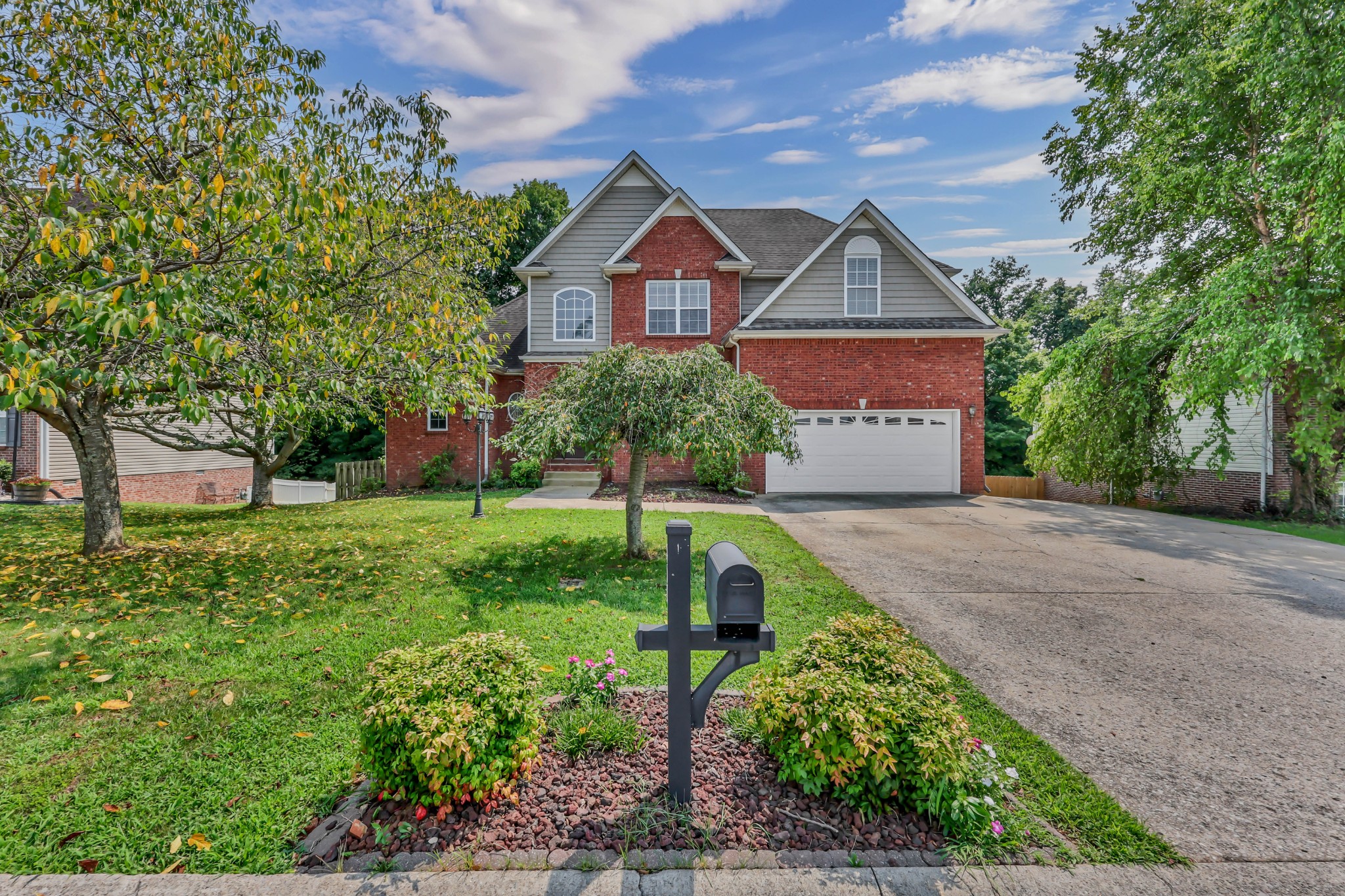 510 Winding Bluff Way Property Photo 1