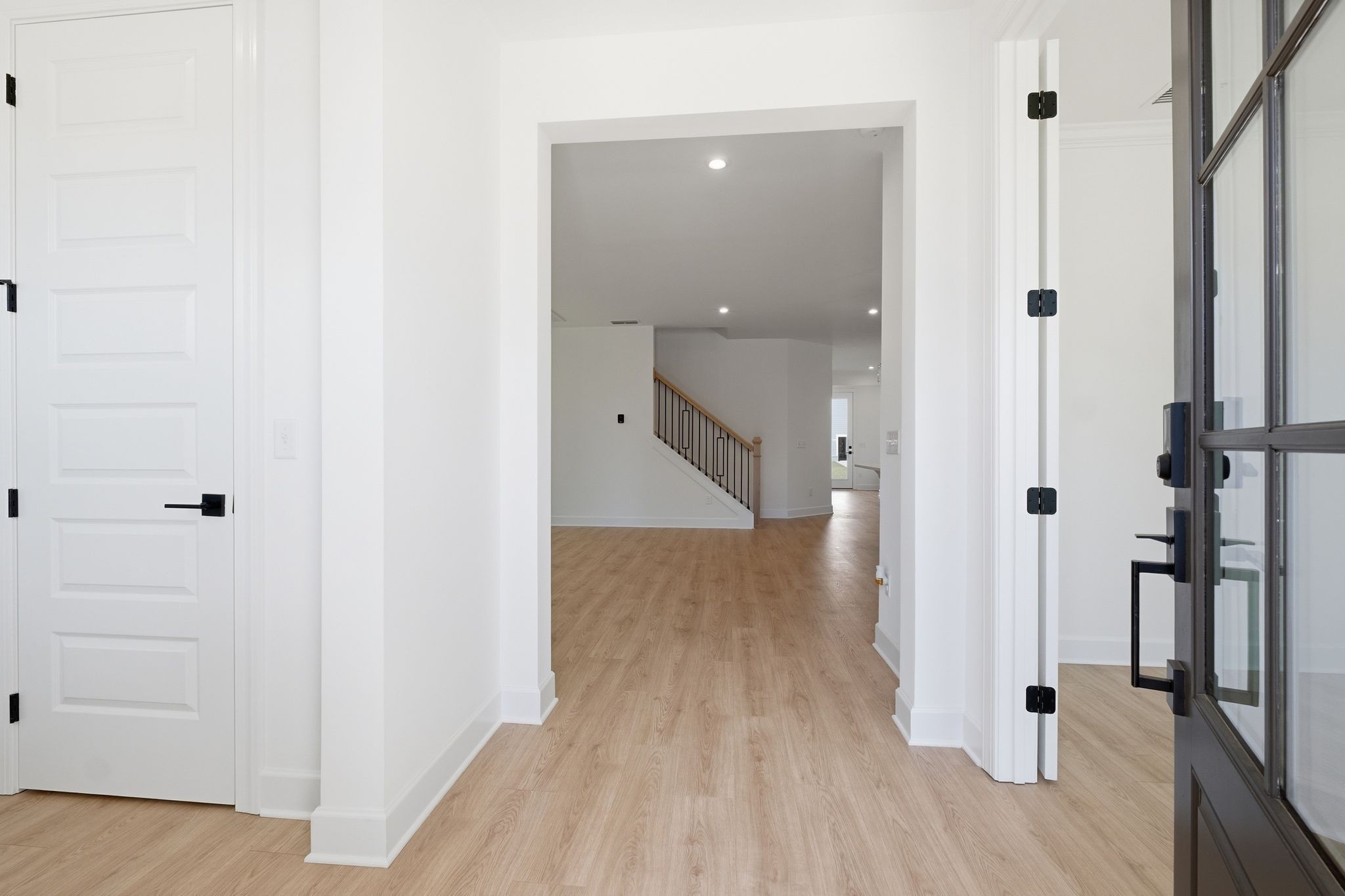 1214 Wallace Way Property Photo 6