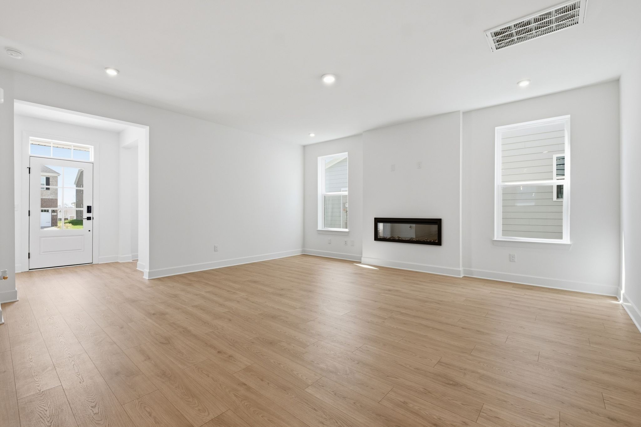 1214 Wallace Way Property Photo 11