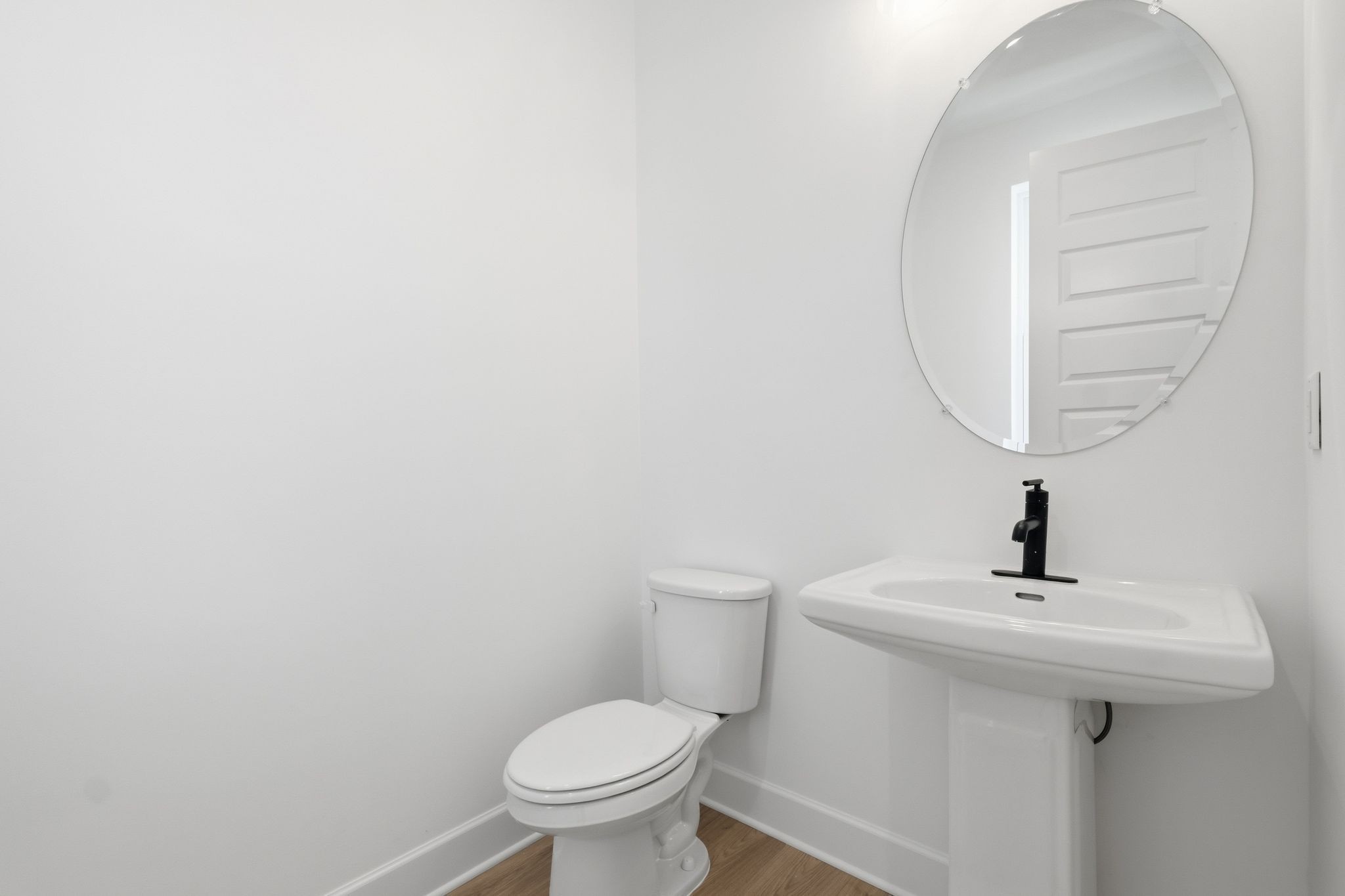 1214 Wallace Way Property Photo 18