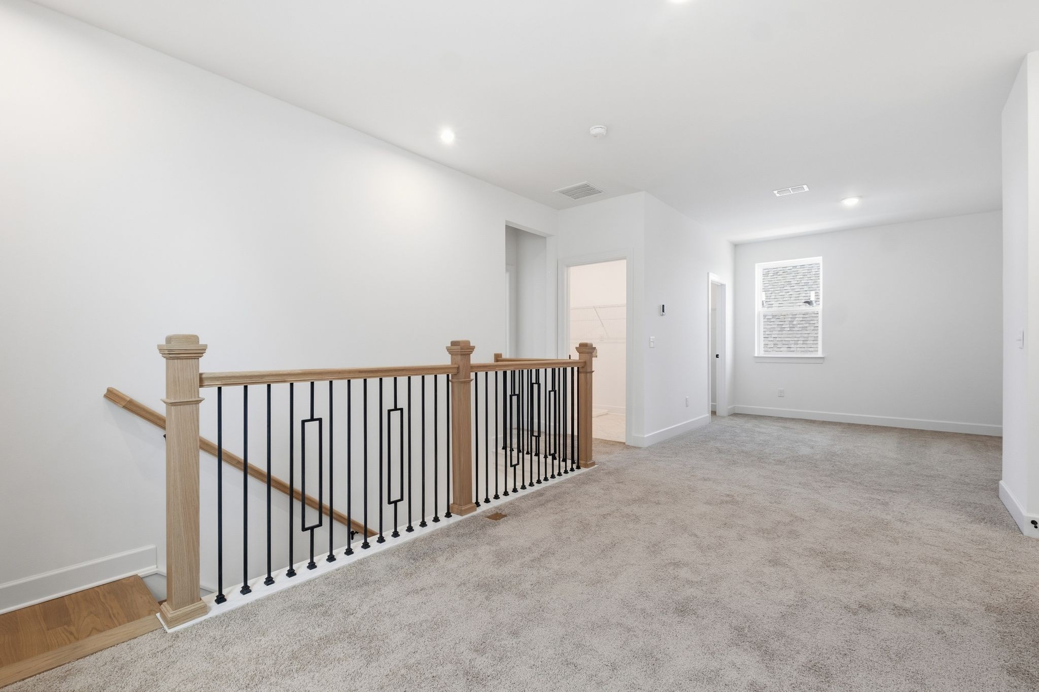 1214 Wallace Way Property Photo 19