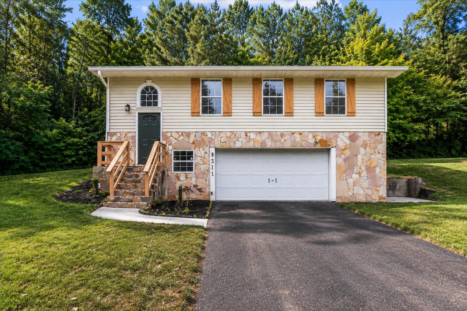8311 Bill Reed Road Property Photo 1