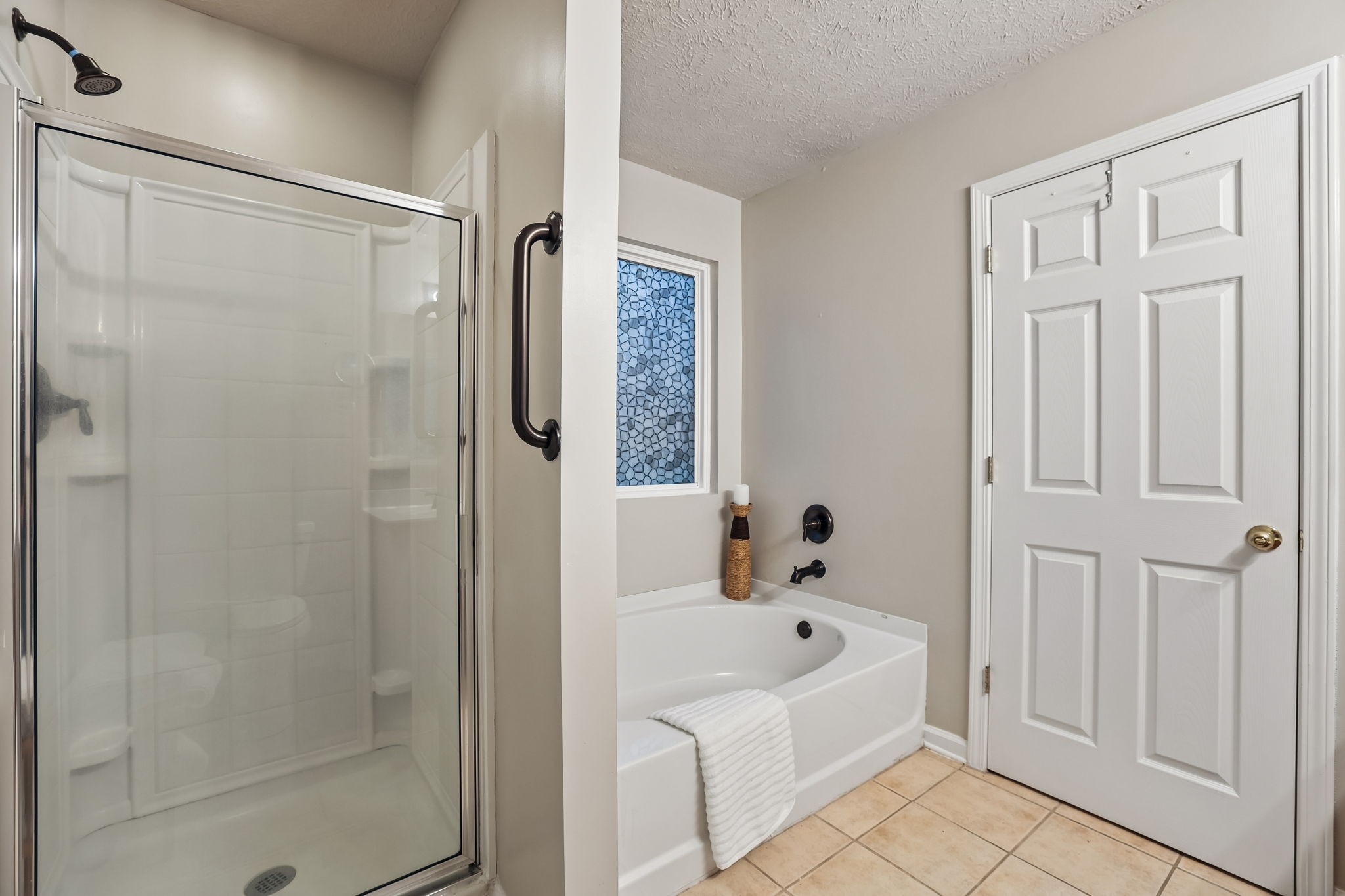 5715 Roxbury Dr Property Photo 24