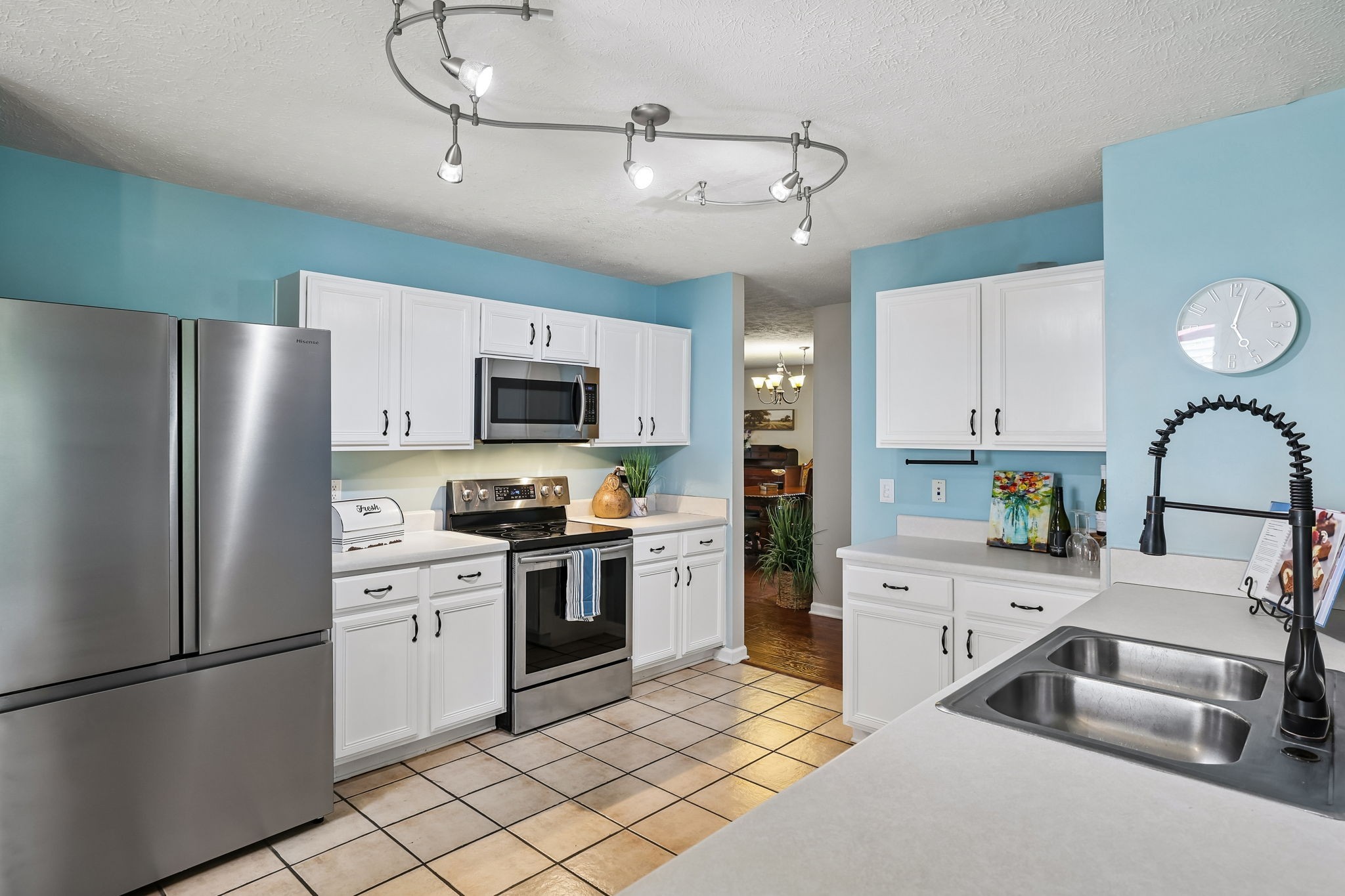 5715 Roxbury Dr Property Photo 31