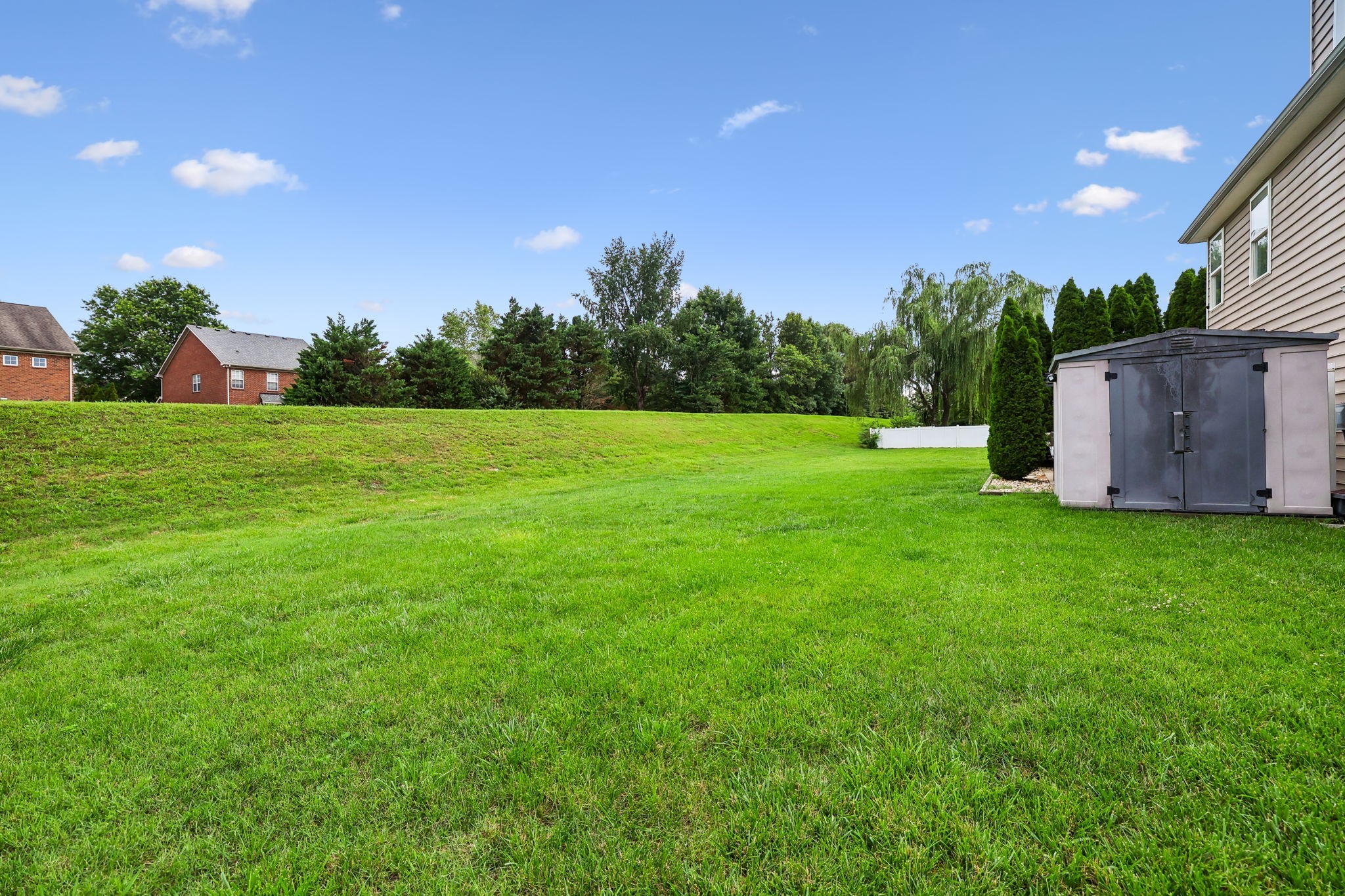 5715 Roxbury Dr Property Photo 56