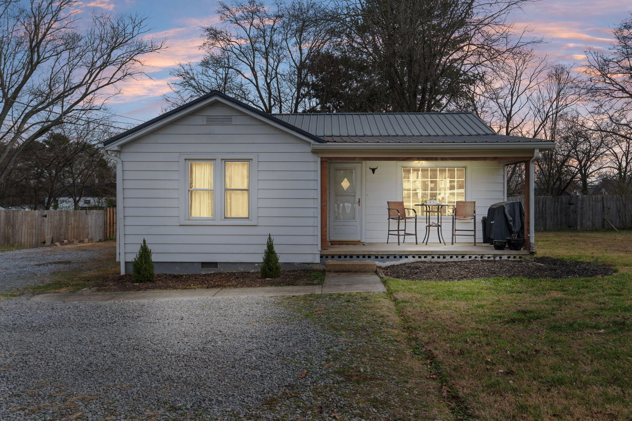 910 NW Georgetown Road, NW