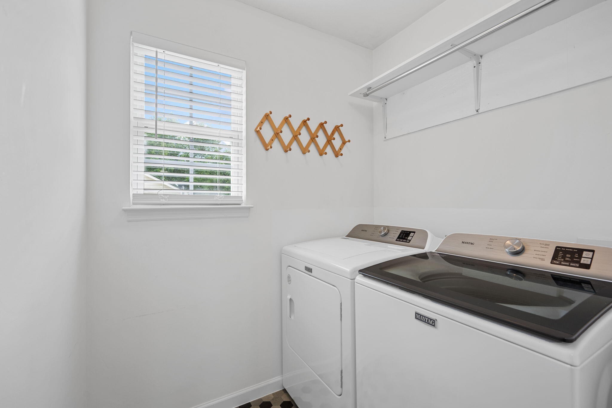 121 Ruth Way, Sw Property Photo 17