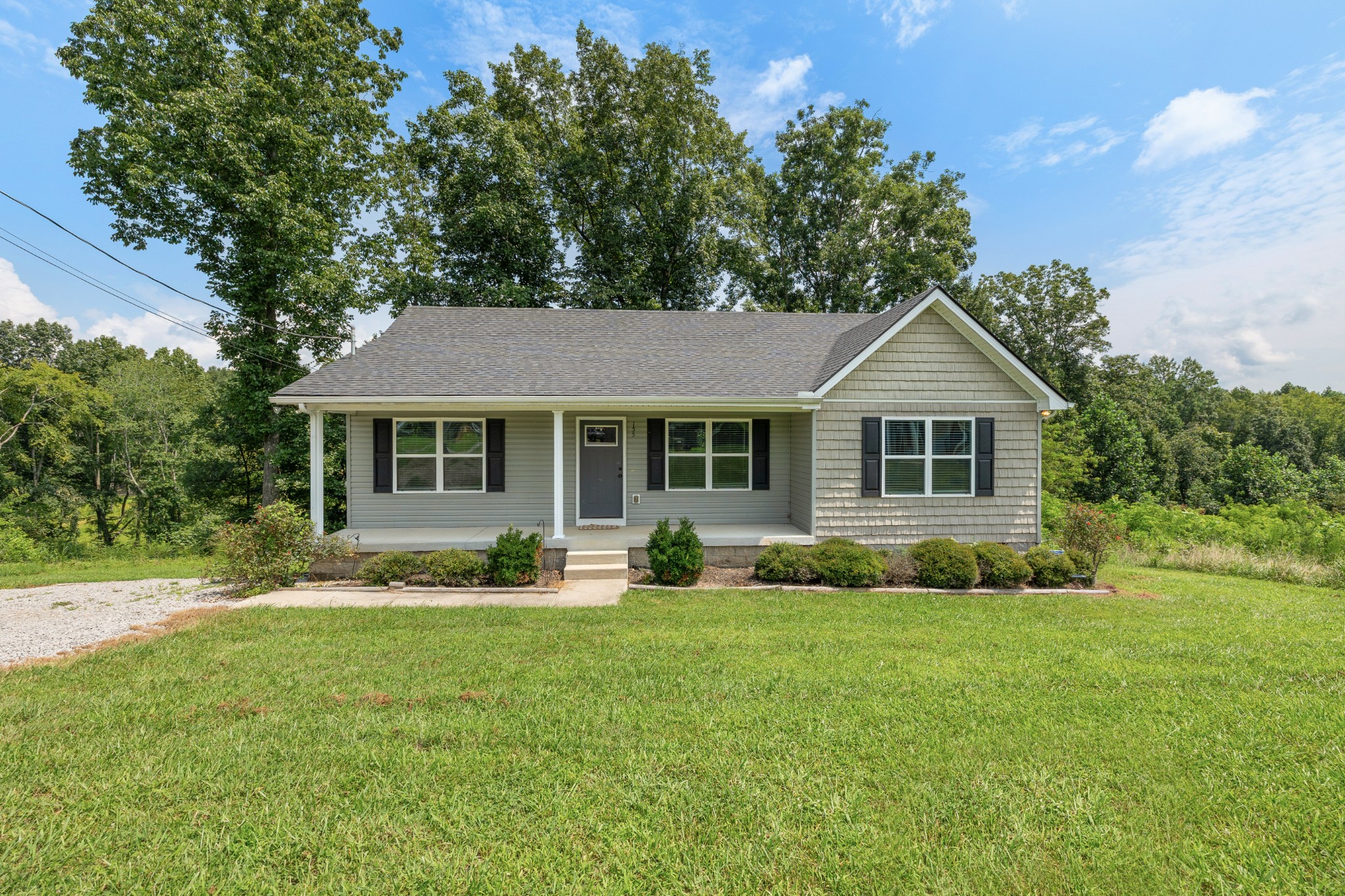 155 Poling Dr Property Photo 1