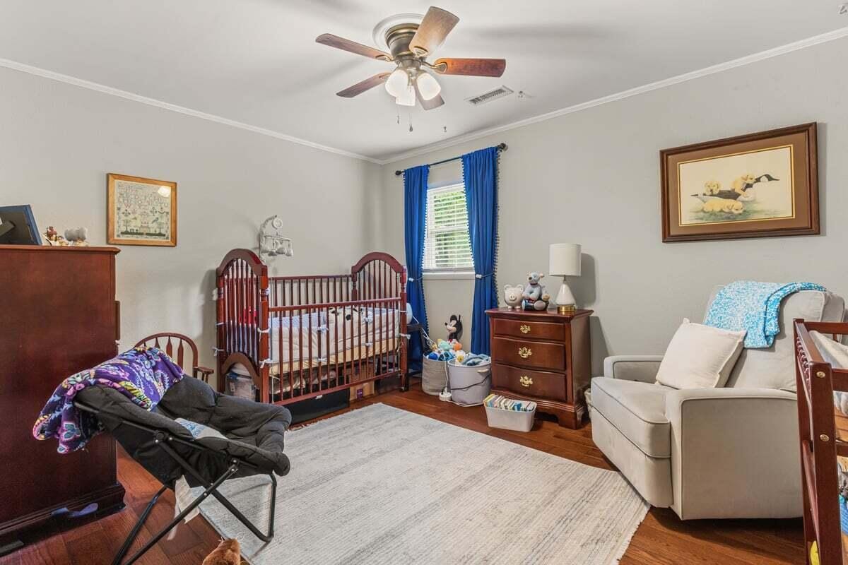 1234 Millard Street Property Photo 12