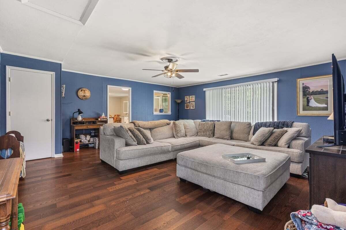 1234 Millard Street Property Photo 20