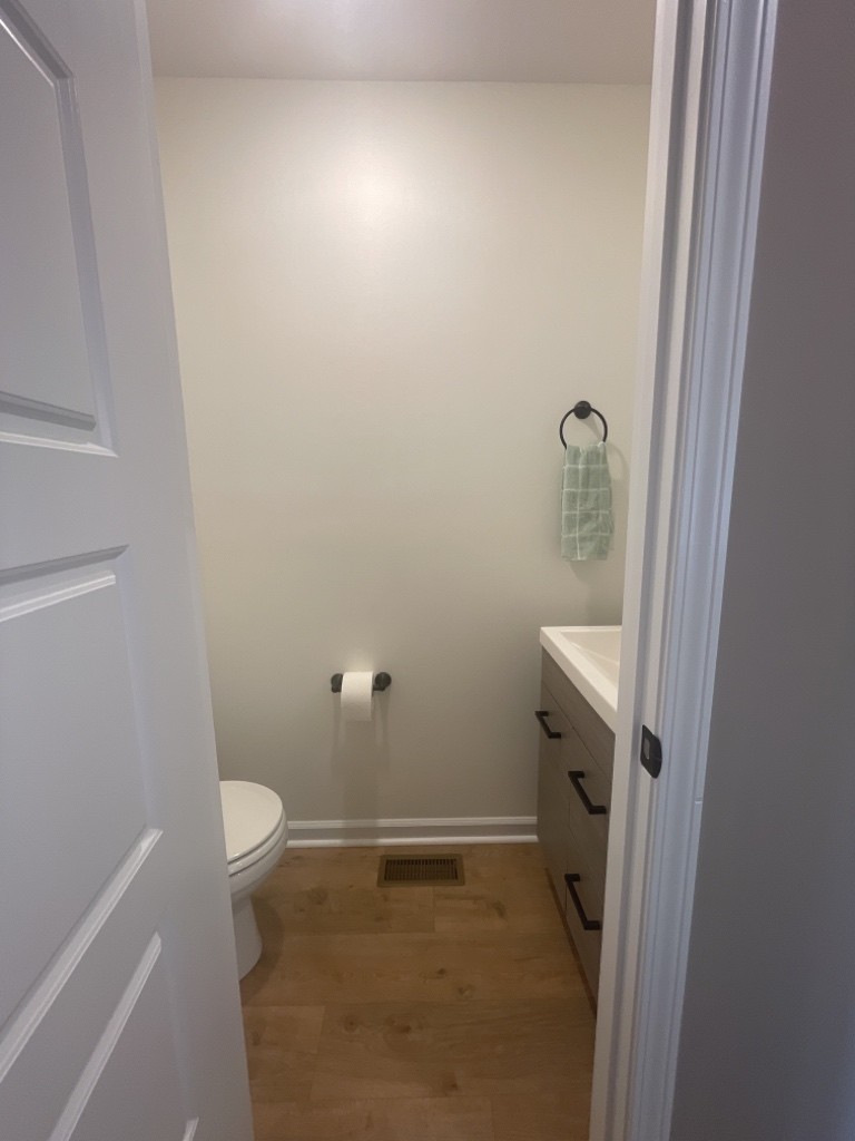 1142 Old Charlotte Trce Property Photo 7