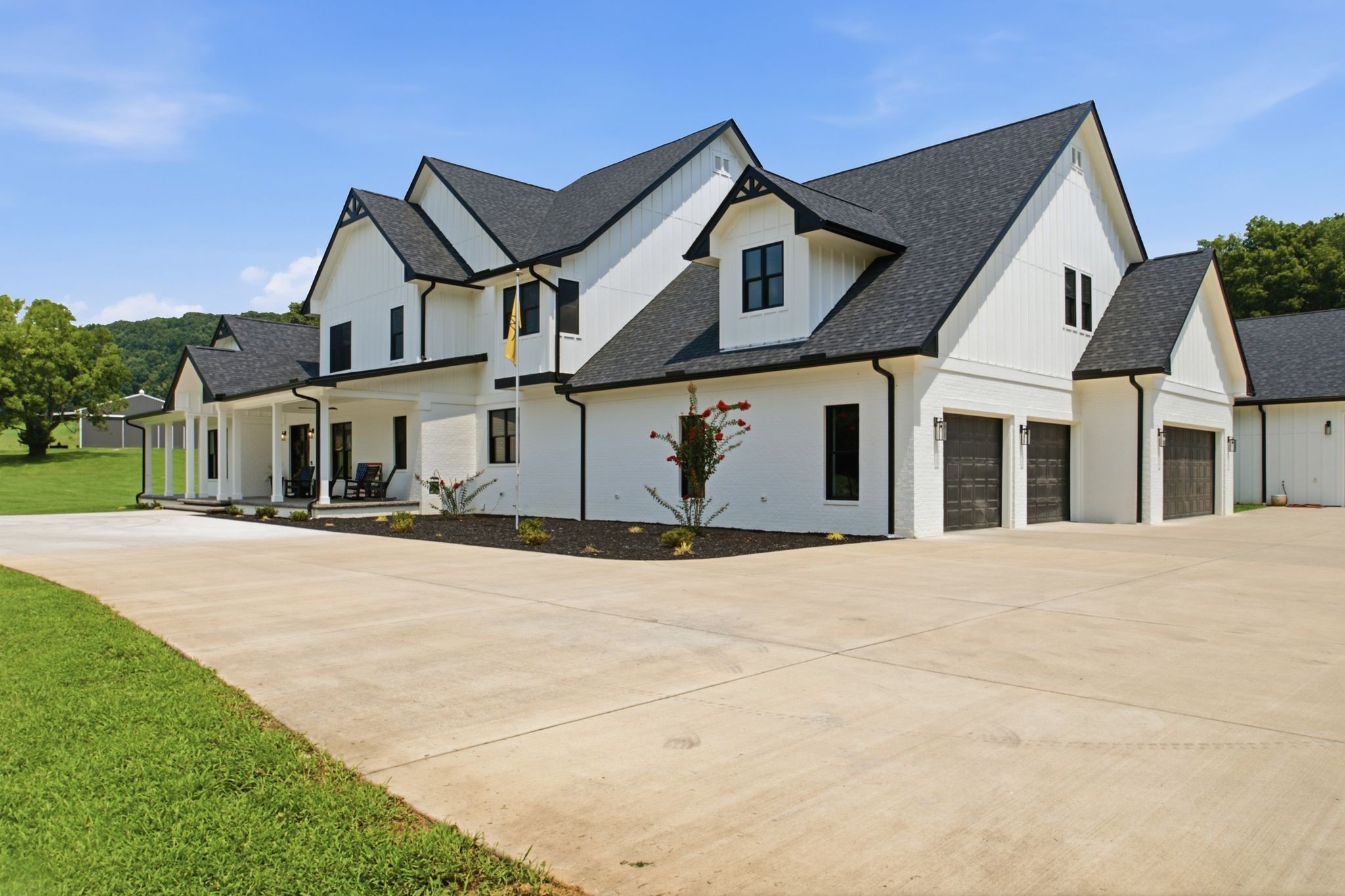150 Scenic Cir Property Photo 1