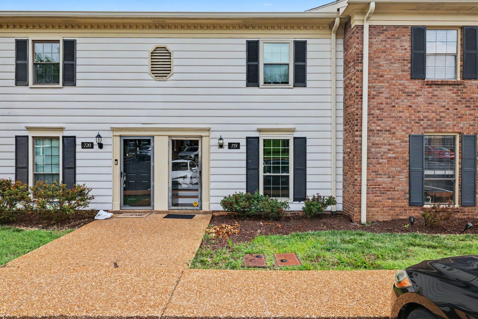 719 Fox Ridge Dr Property Photo 1