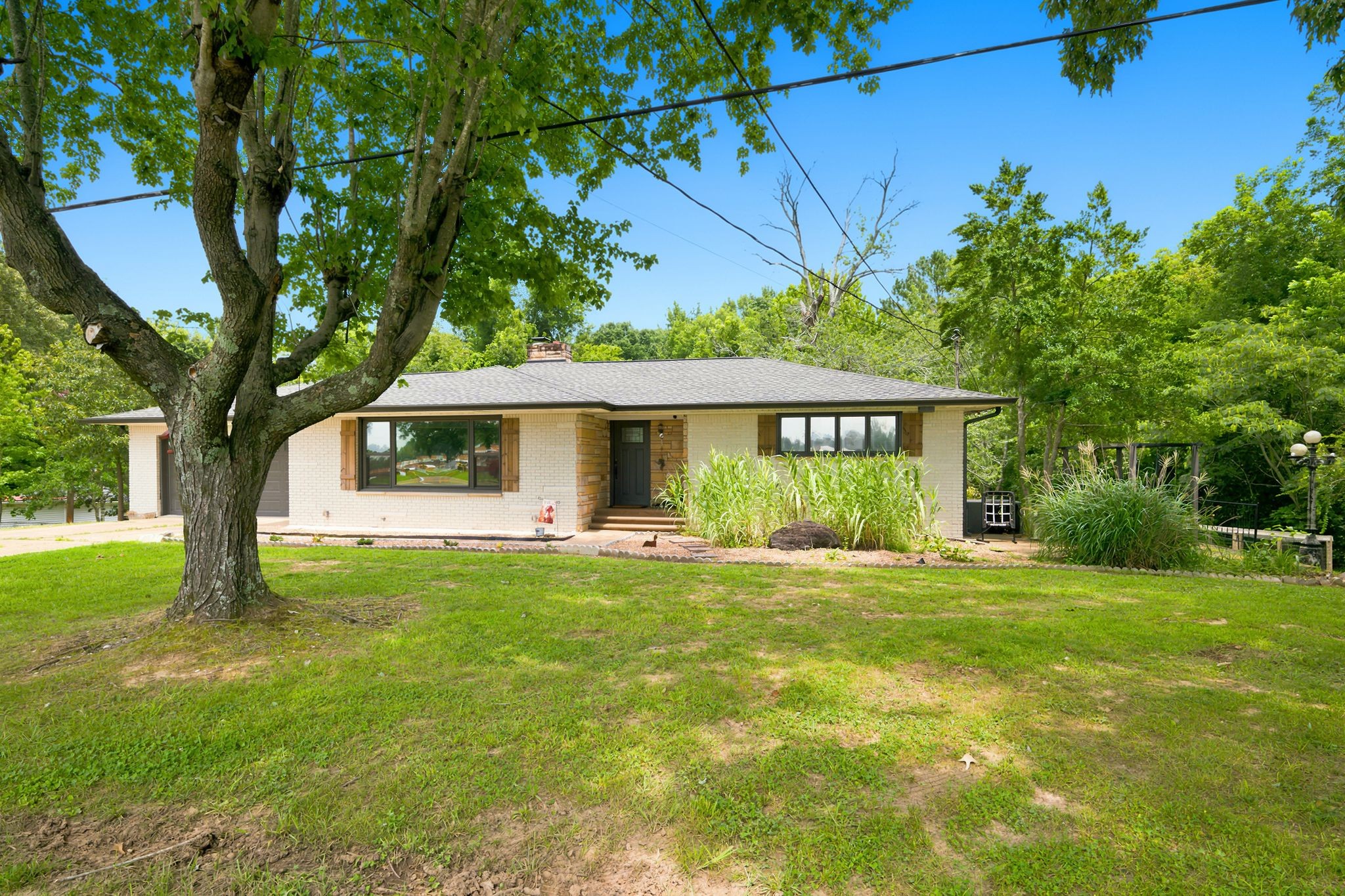 250 Washington Ave Property Photo 1