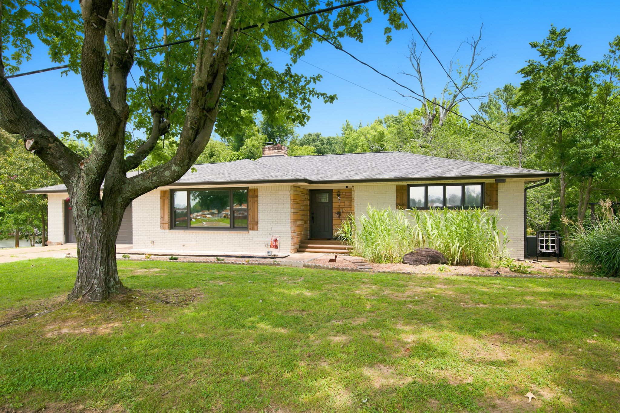 250 Washington Ave Property Photo 3