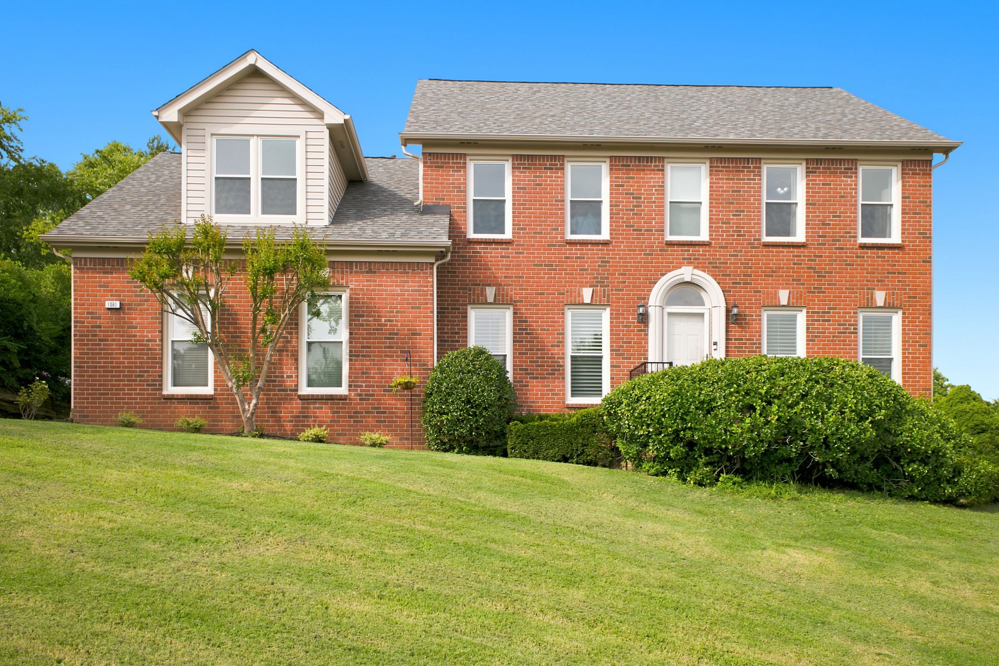 1081 Beech Tree Ln Property Photo 1