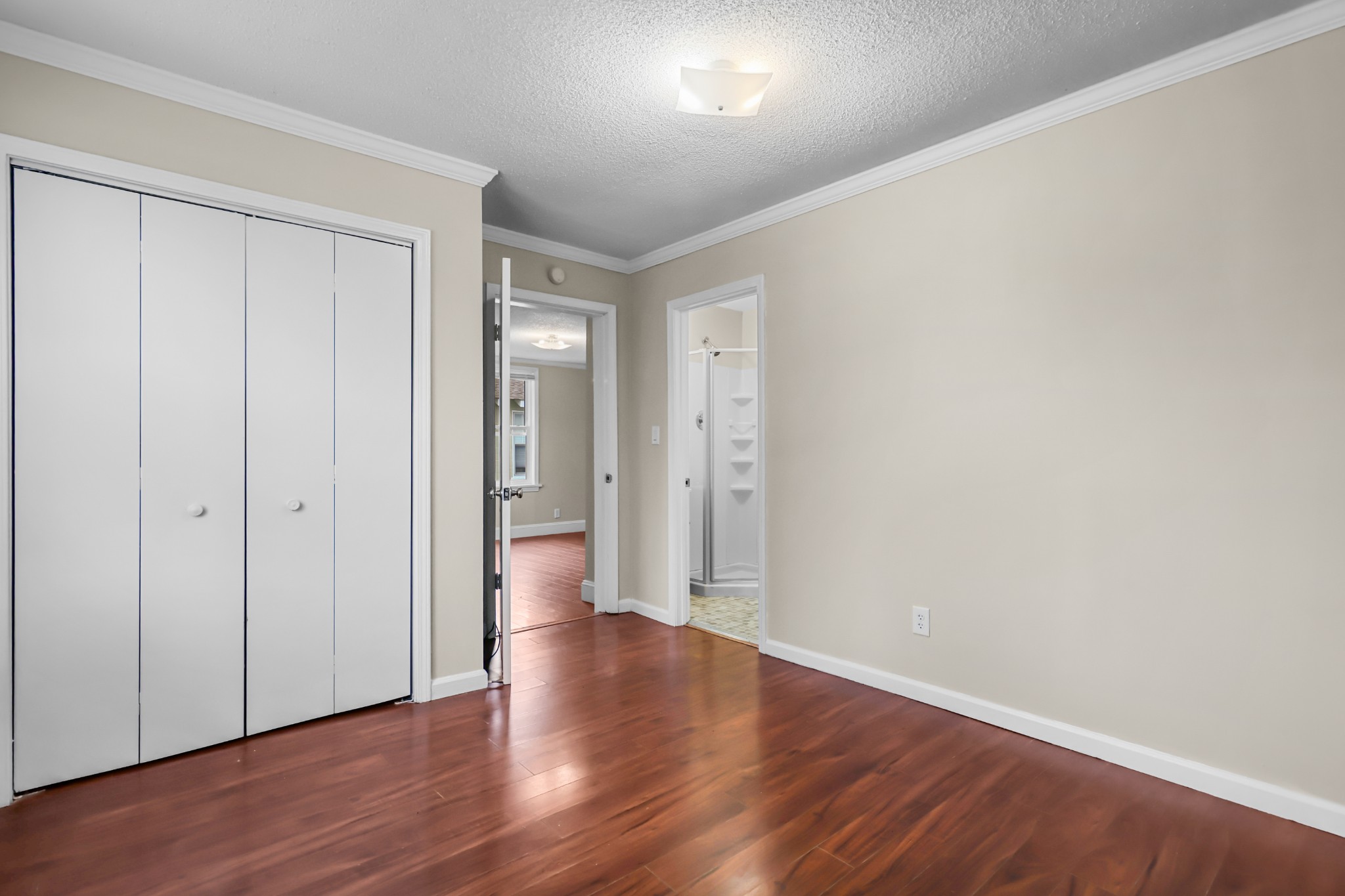 114 Emory St Property Photo 15