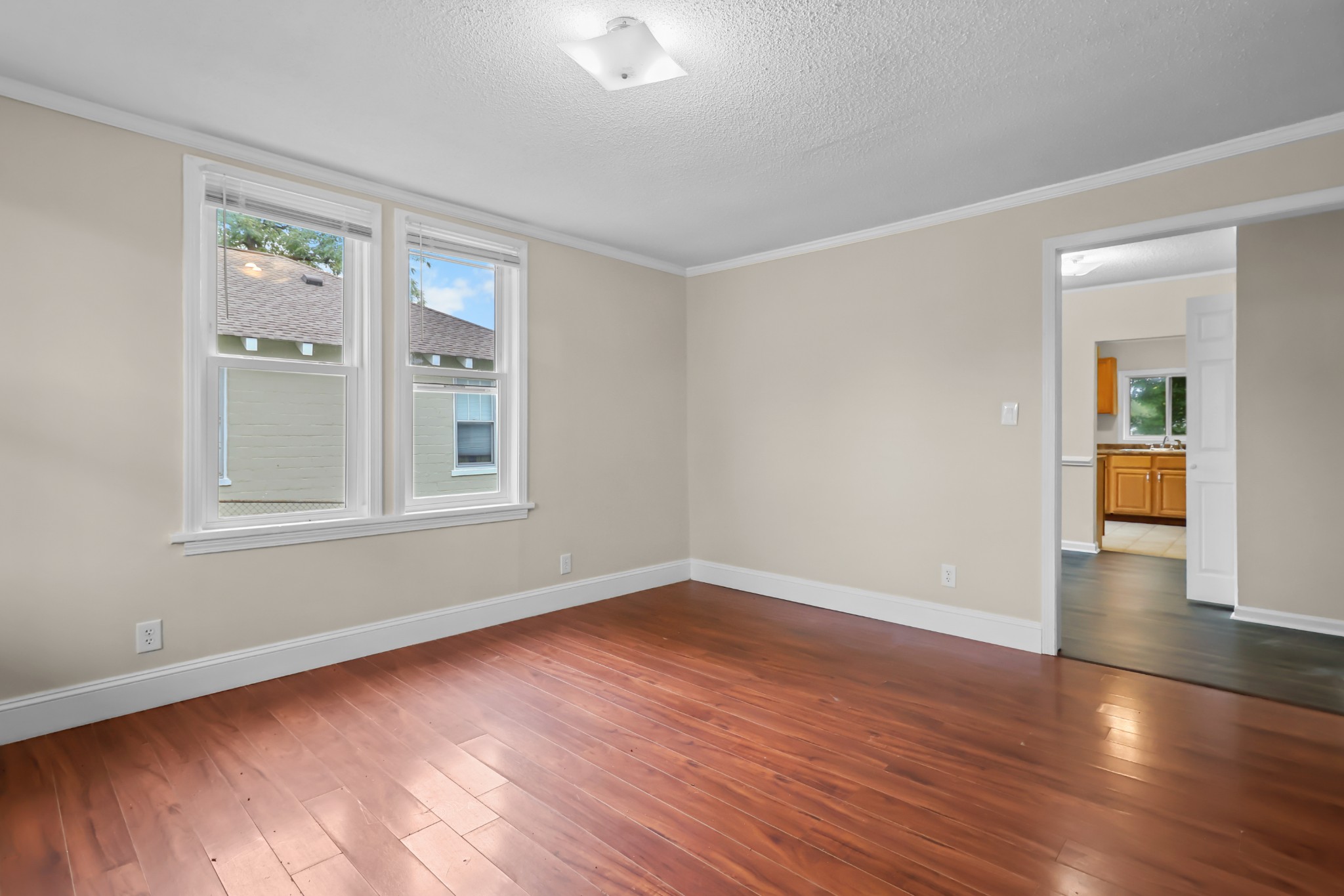 114 Emory St Property Photo 16
