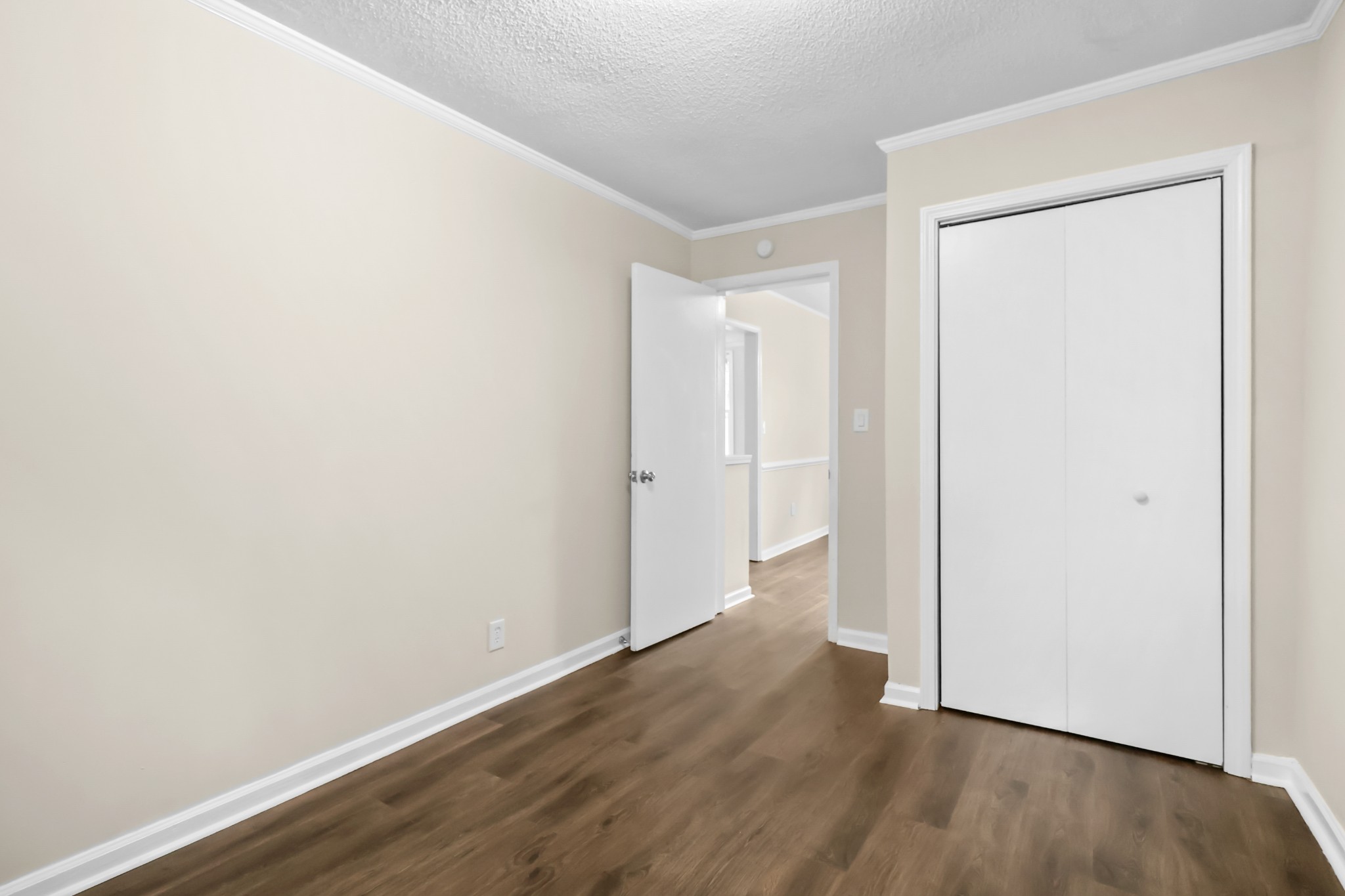114 Emory St Property Photo 17
