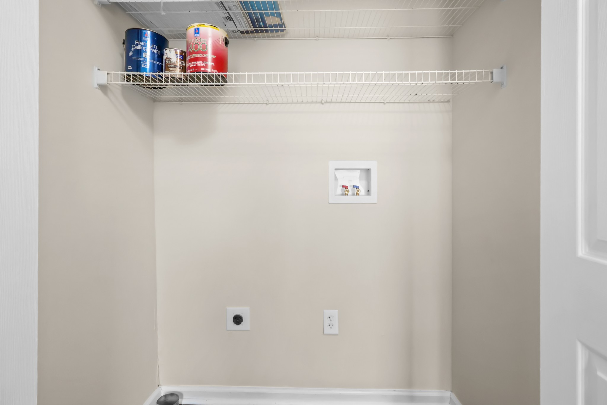 114 Emory St Property Photo 27