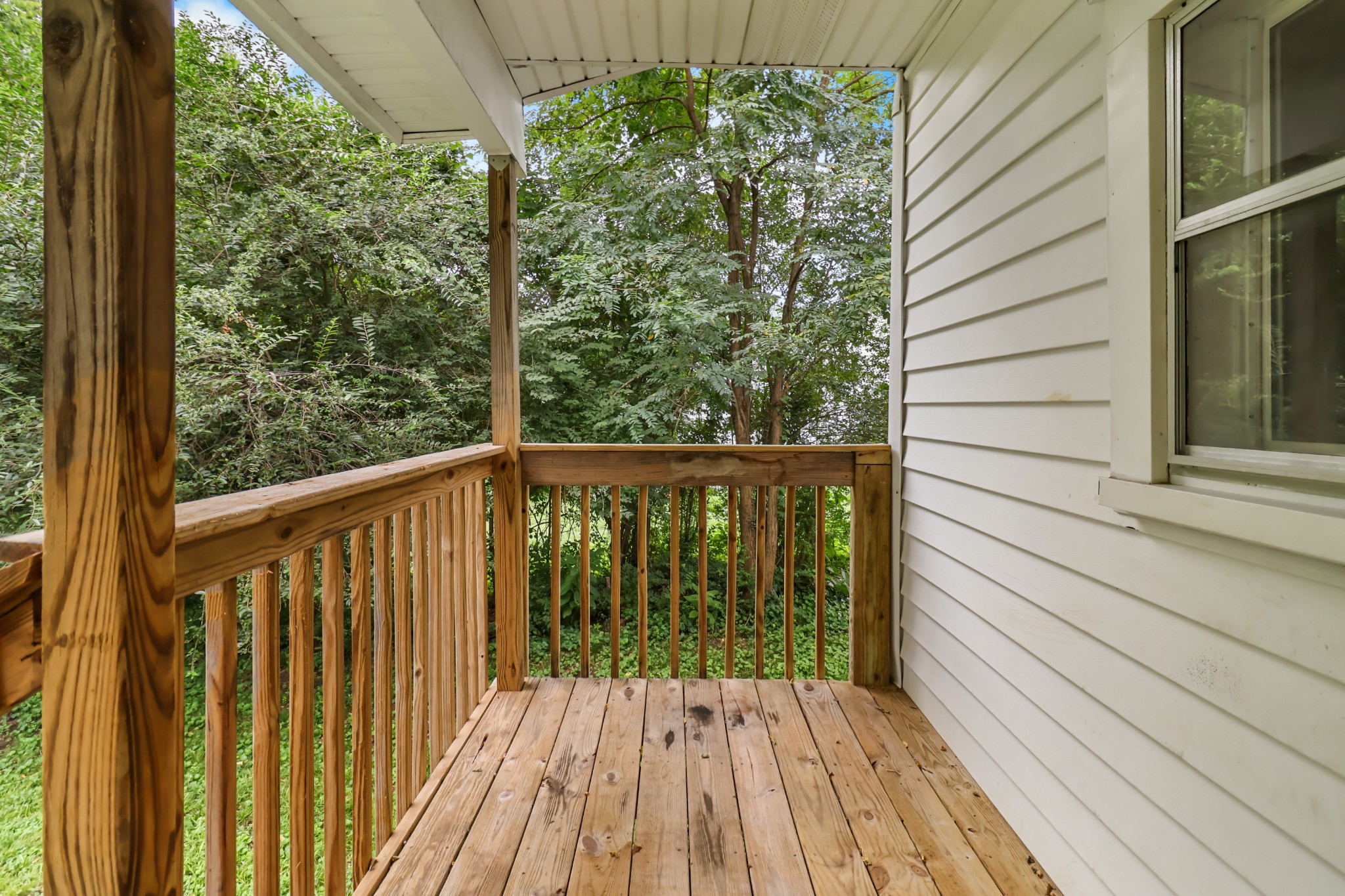 114 Emory St Property Photo 28