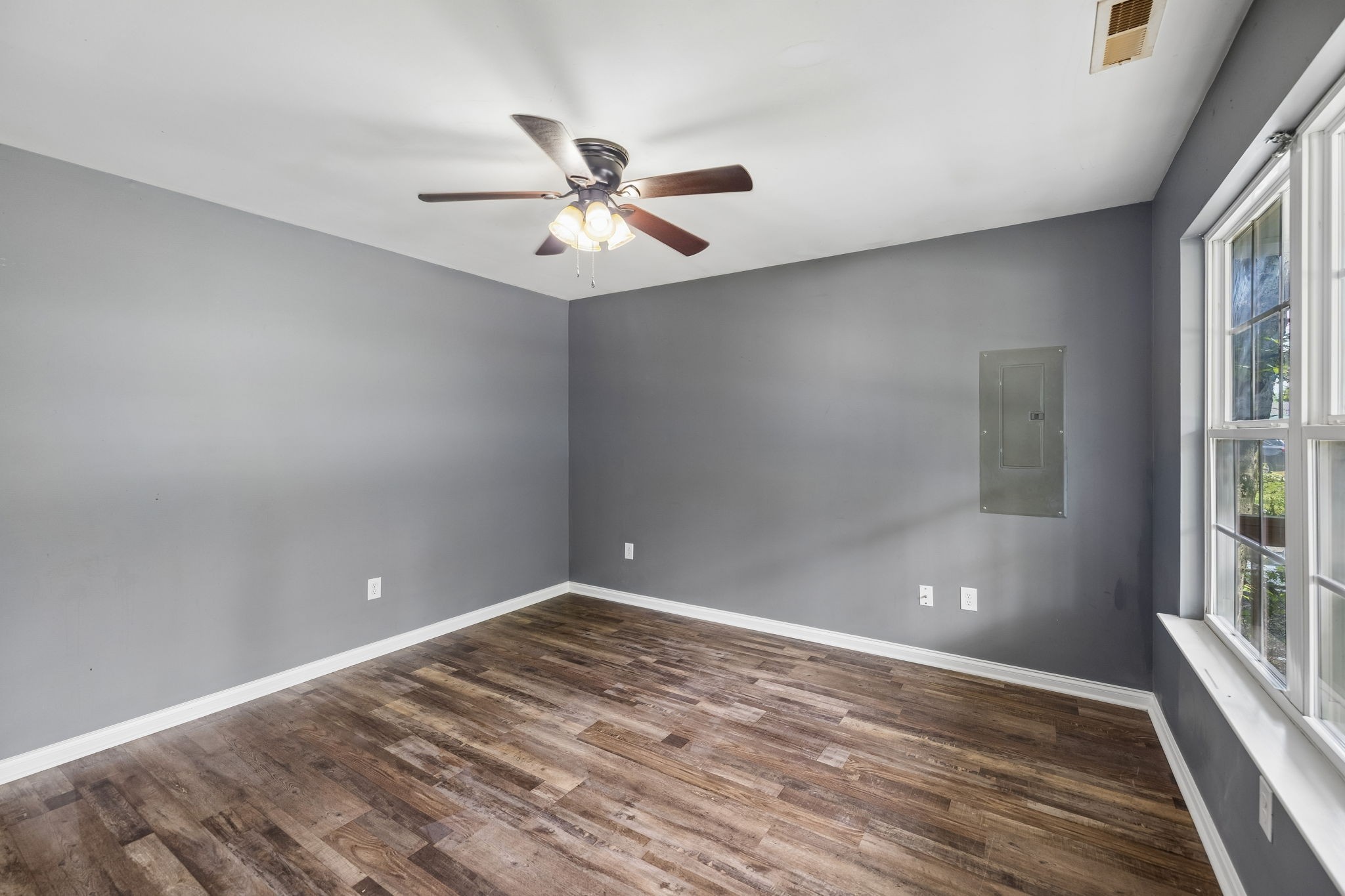 1203 Sholar Ave Property Photo 8