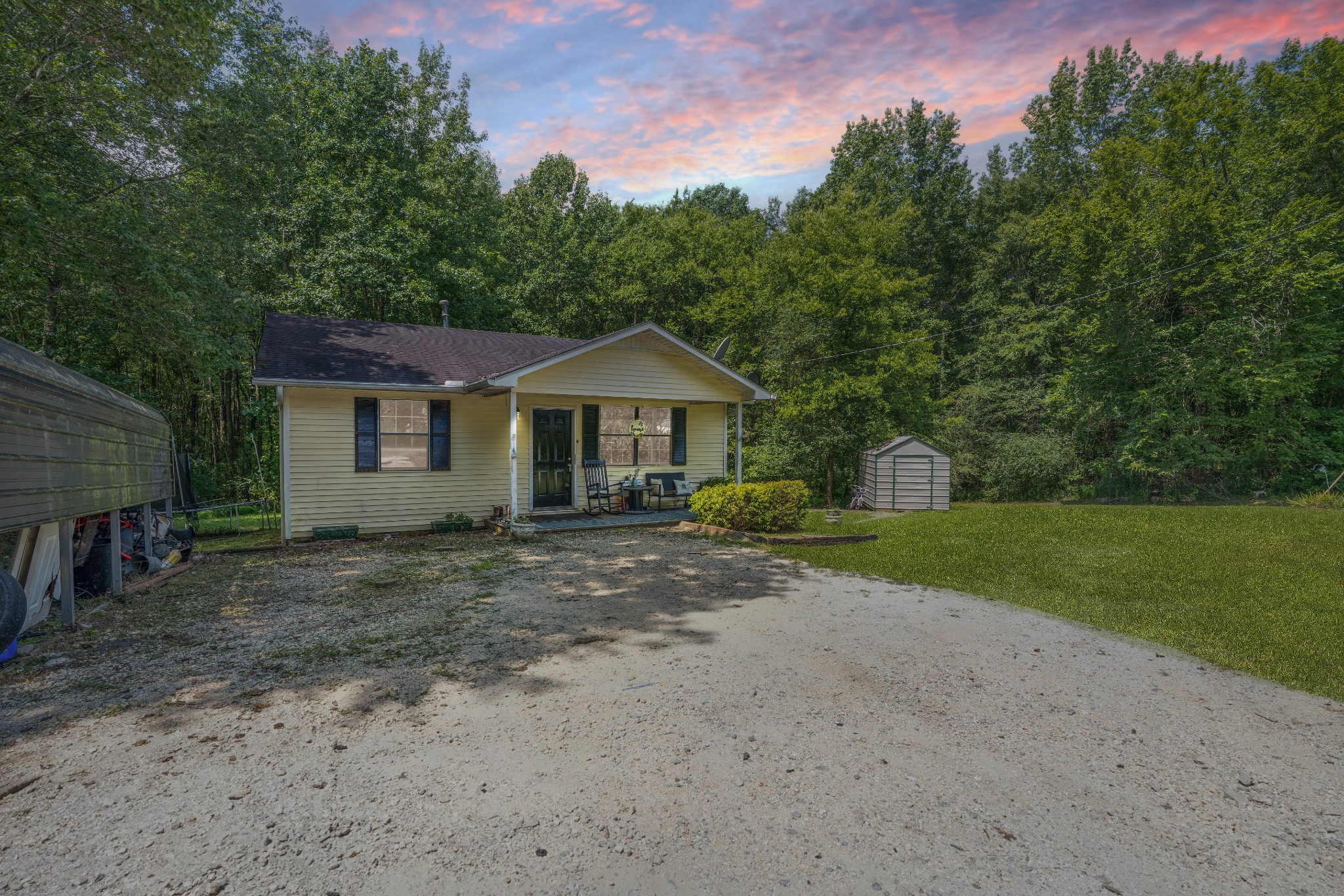 631 Wren Ave Property Photo 1