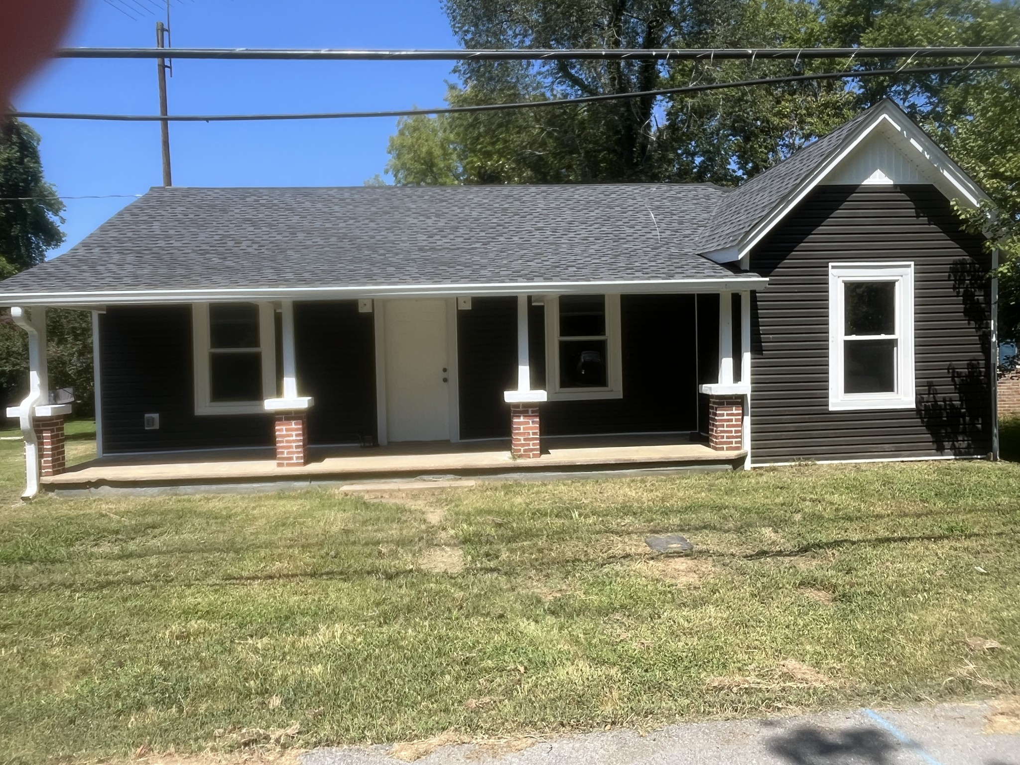 207 East Wyly Street Property Photo 1