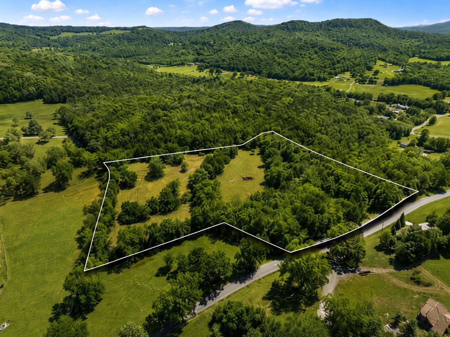 180 Lake Hollow Rd Property Photo 1