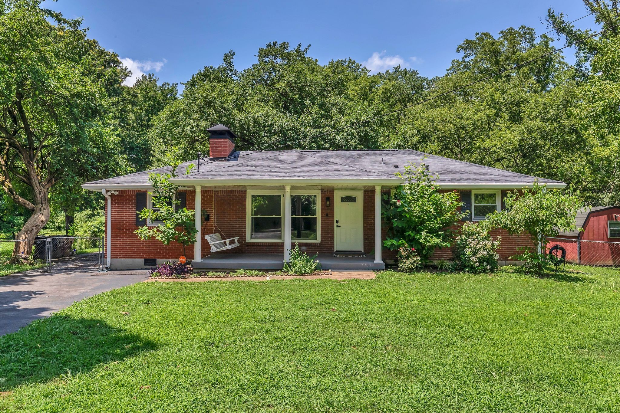 457 Ewing Ln Property Photo 1