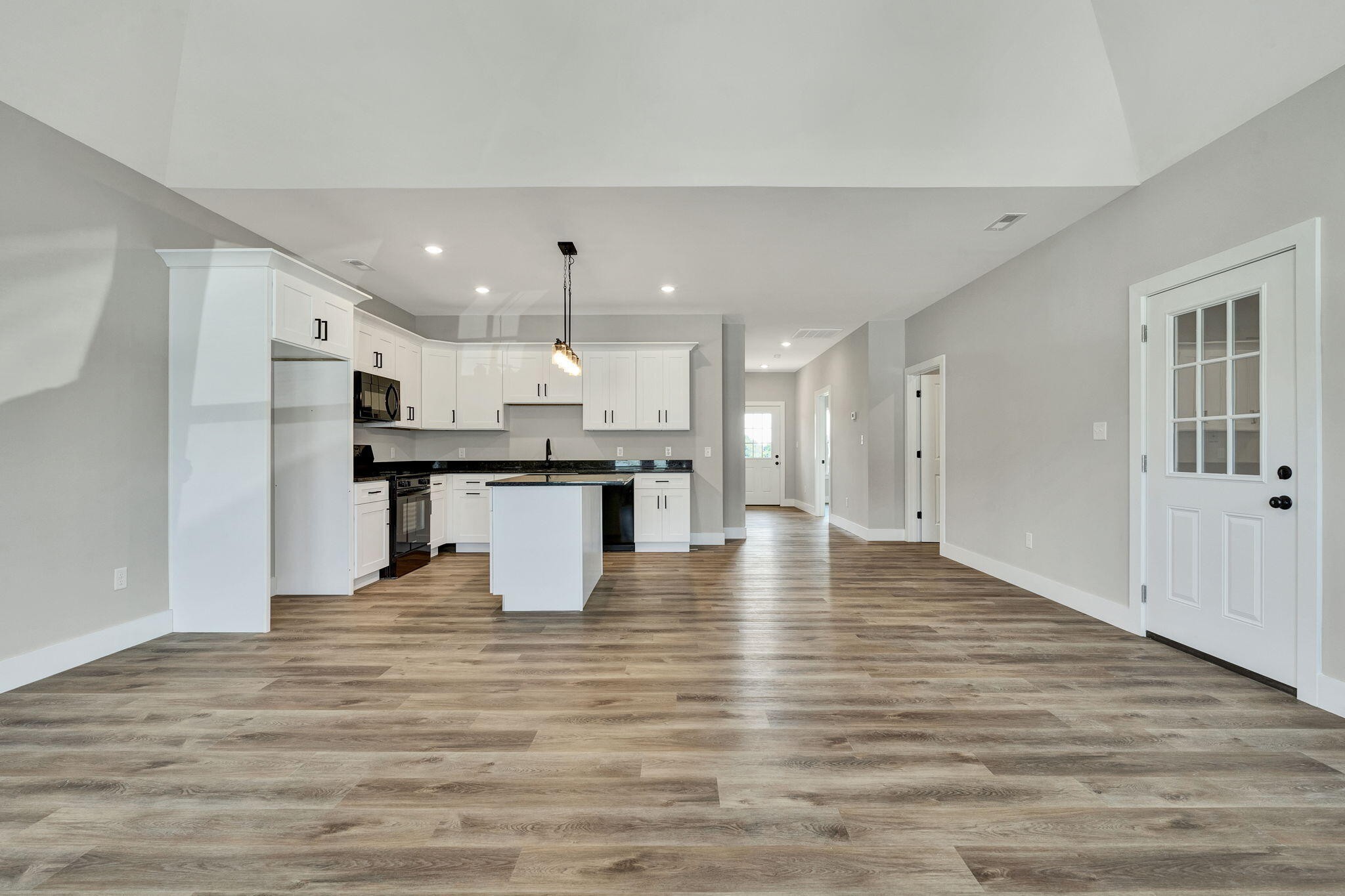 1090 Congress Parkway, N Property Photo 4