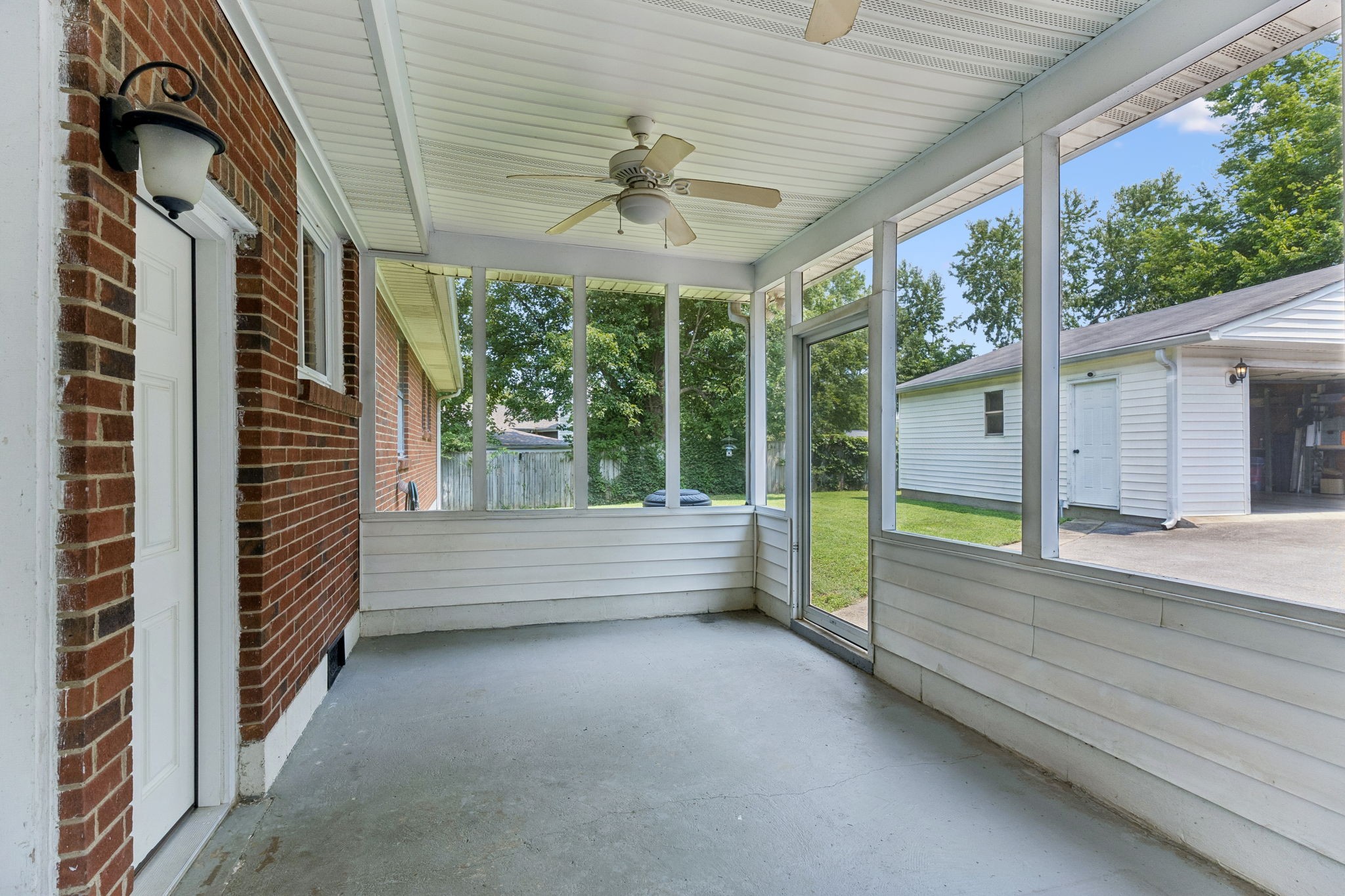 431 Heney Dr Property Photo 28