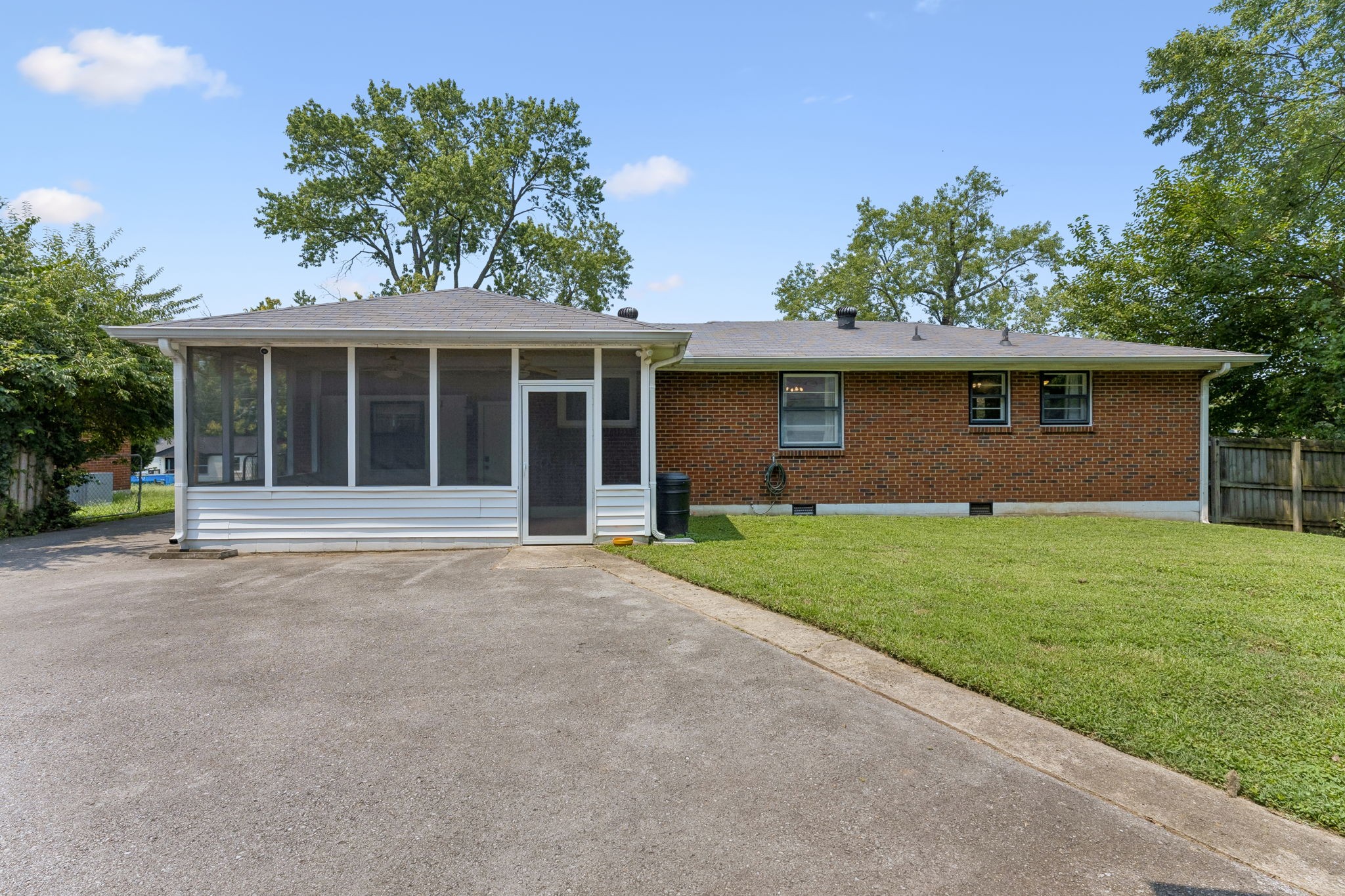 431 Heney Dr Property Photo 30