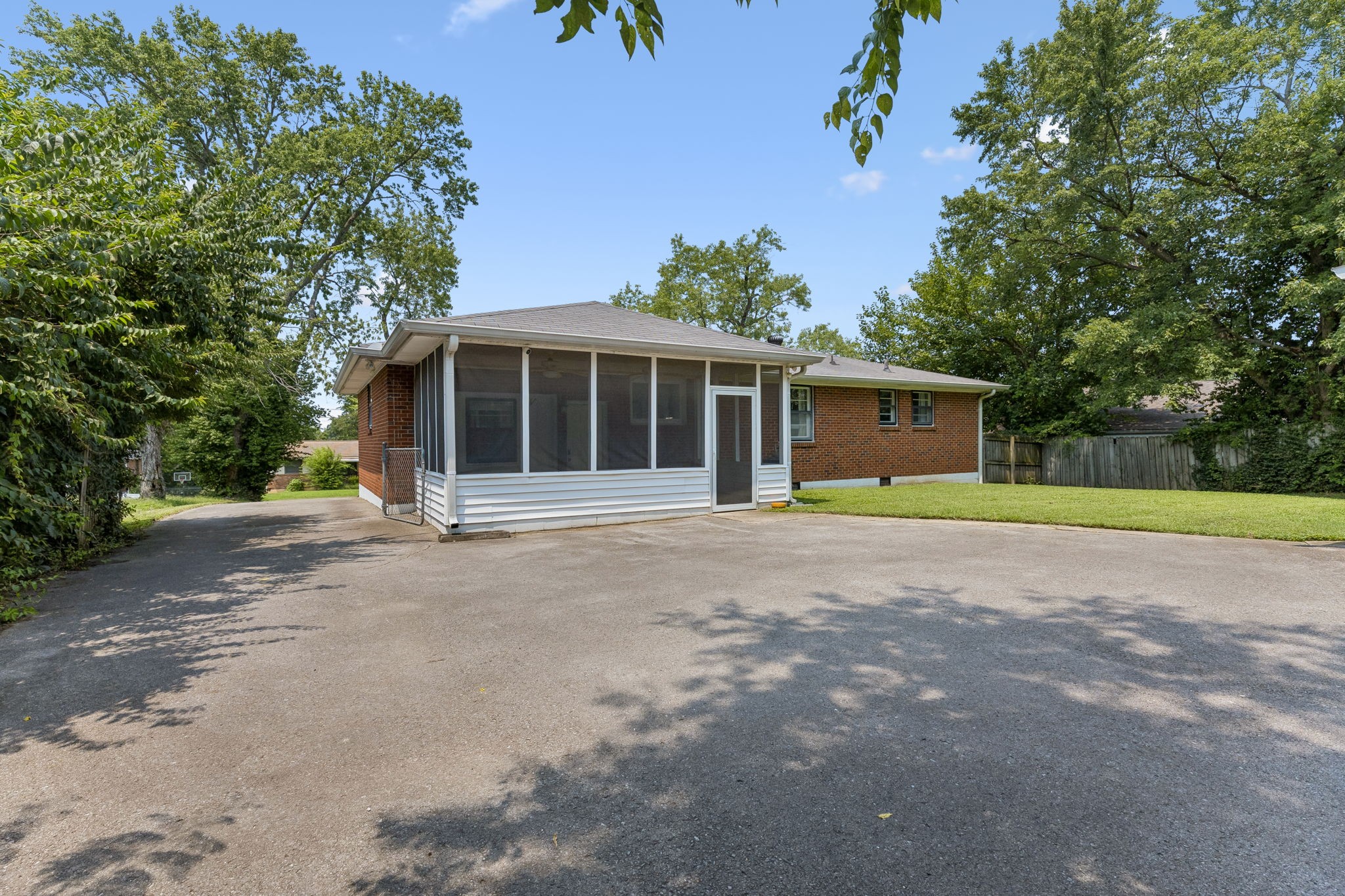 431 Heney Dr Property Photo 31