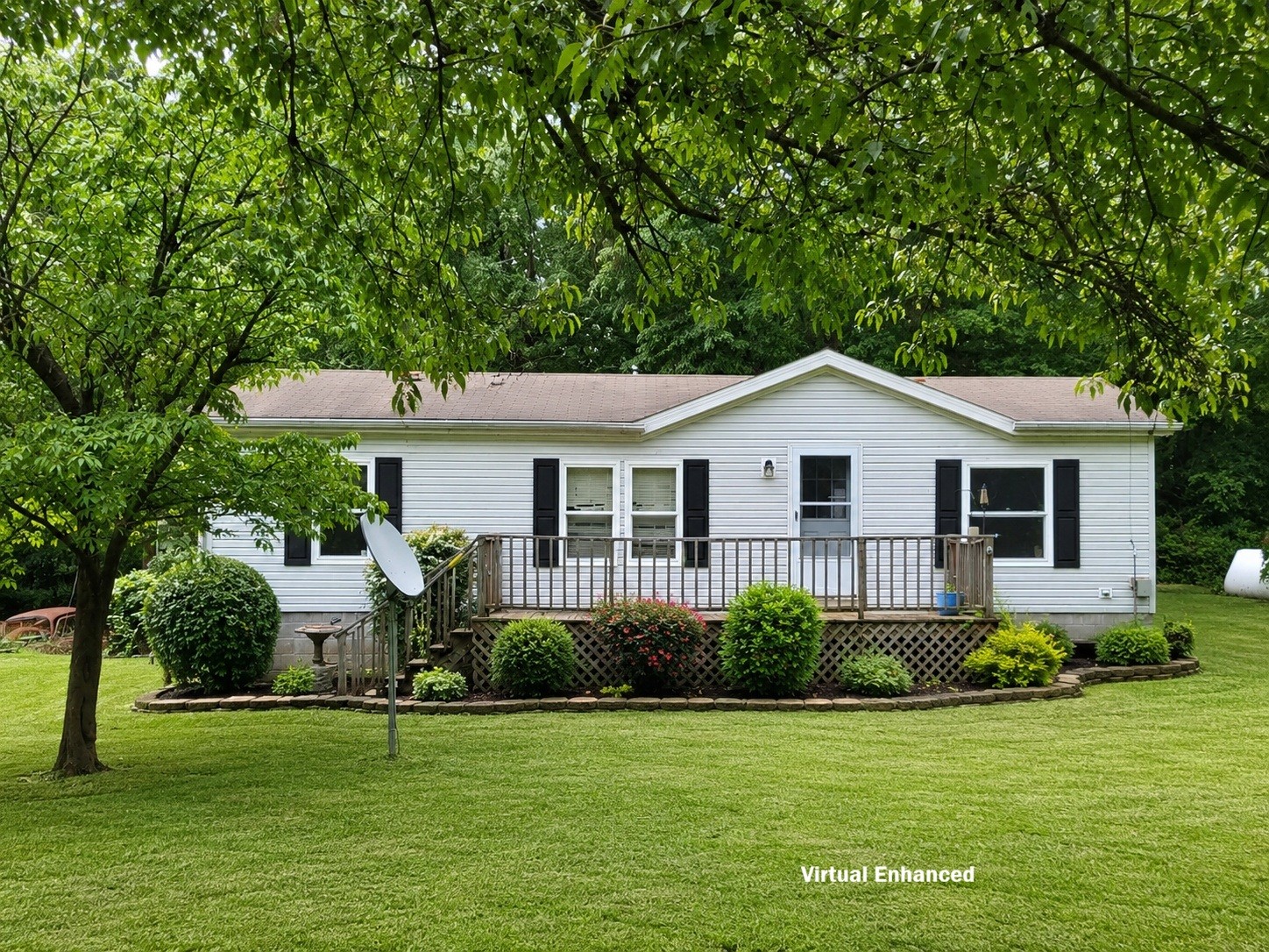 145 Edgewood Ln Property Photo 2