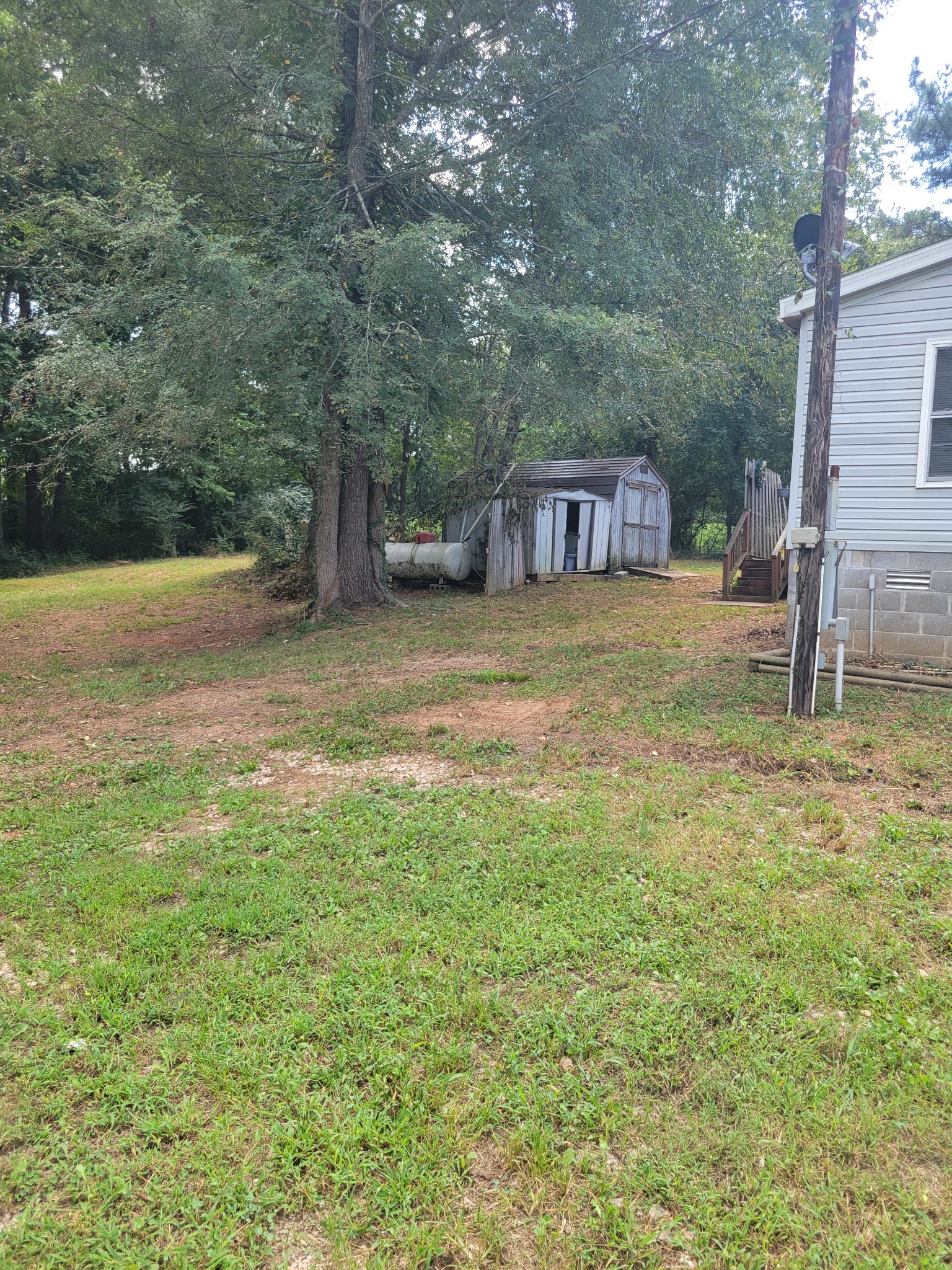 145 Edgewood Ln Property Photo 33