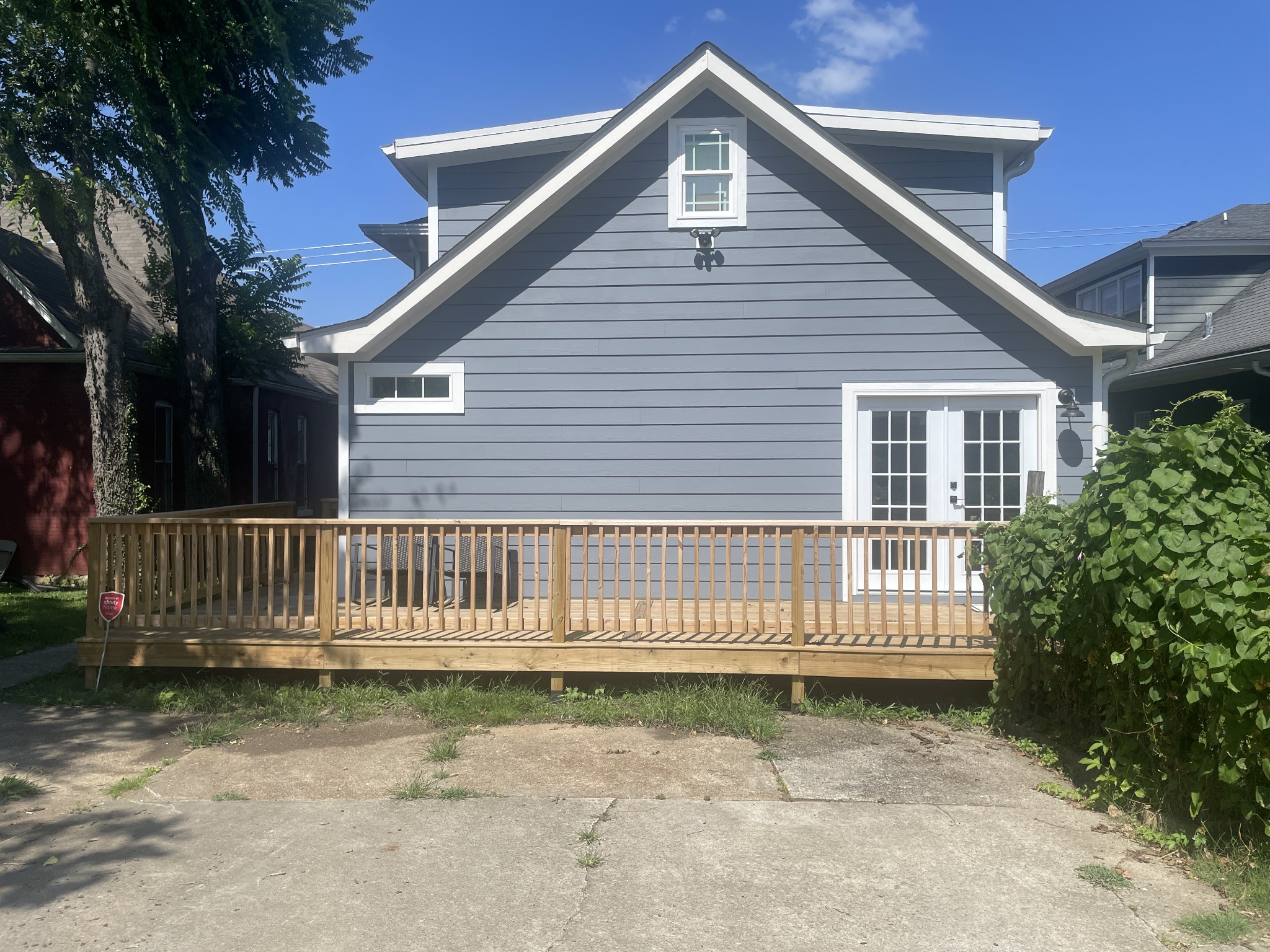 1026 Villa Pl Property Photo 2