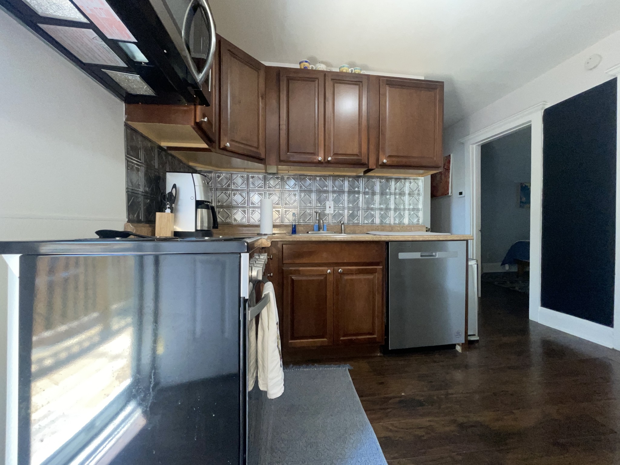 1026 Villa Pl Property Photo 3