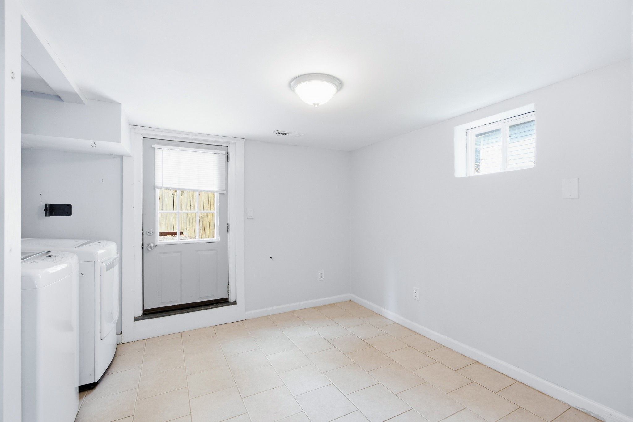 822 Douglas Ave Property Photo 35