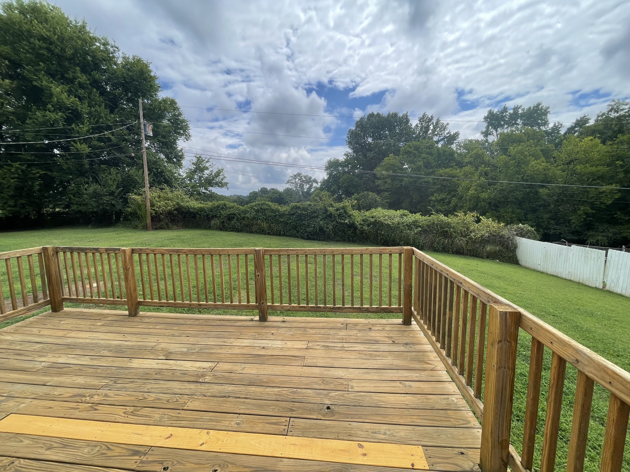 421 E Lakeside Dr, E Property Photo 15