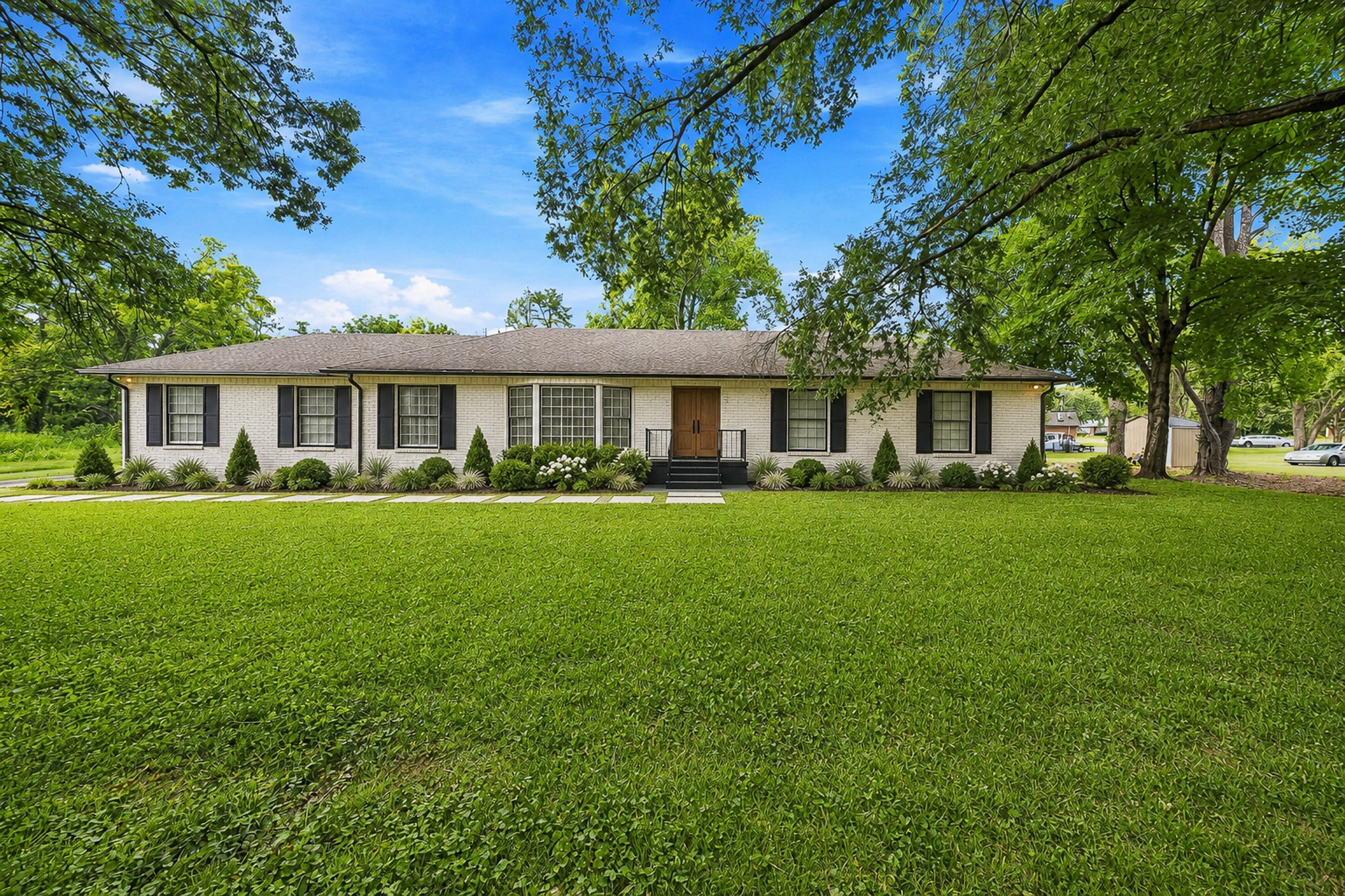 237 Shute Ln Property Photo 2