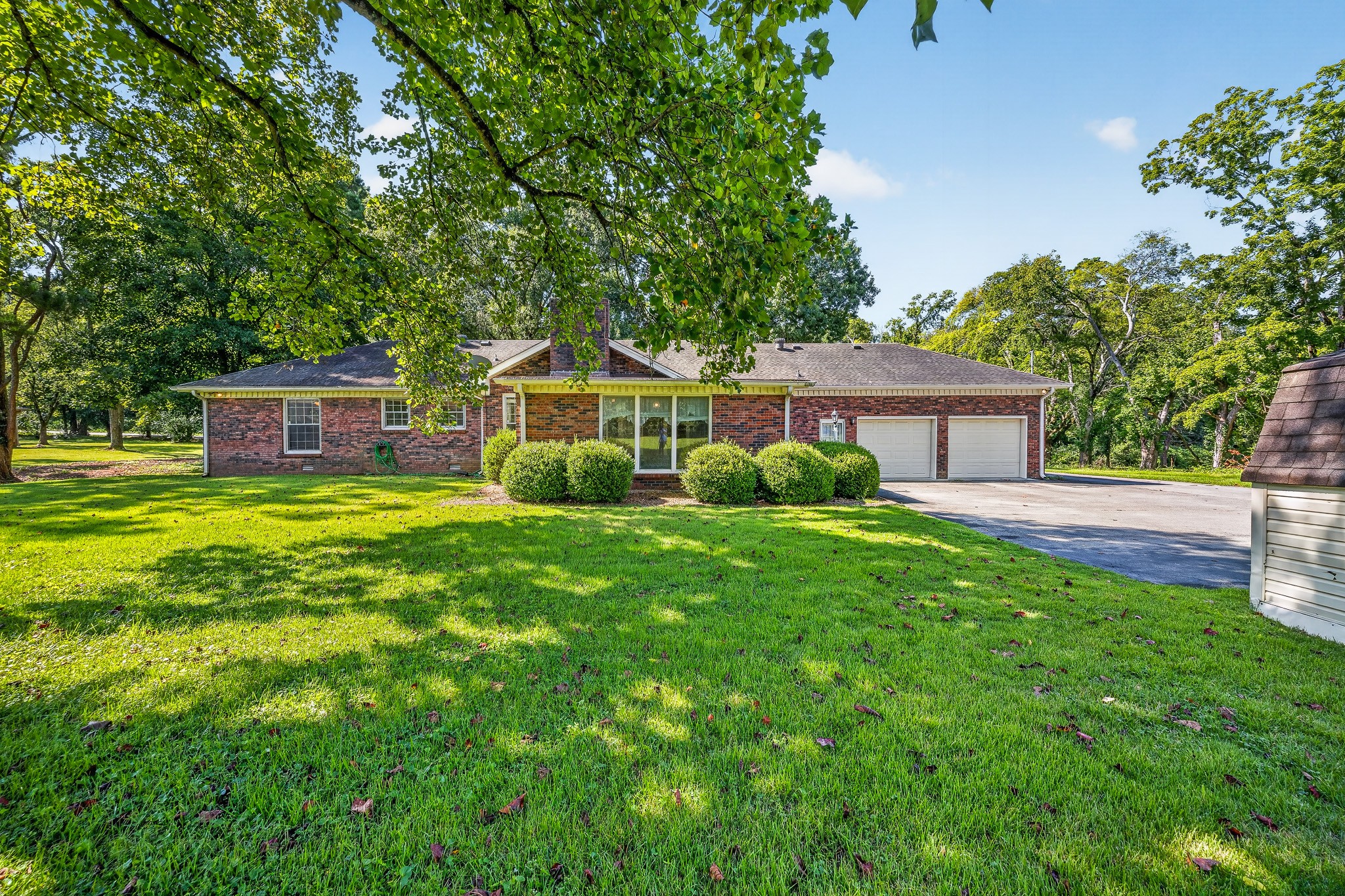 237 Shute Ln Property Photo 4