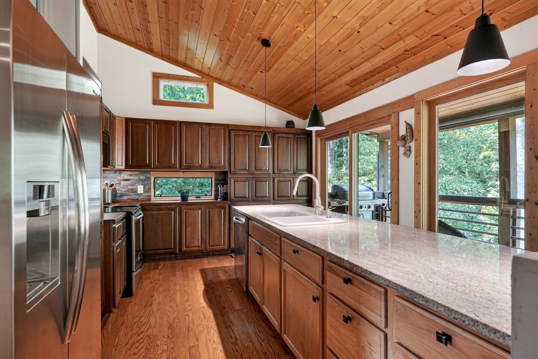 361 Bear Knob Ln Property Photo 4